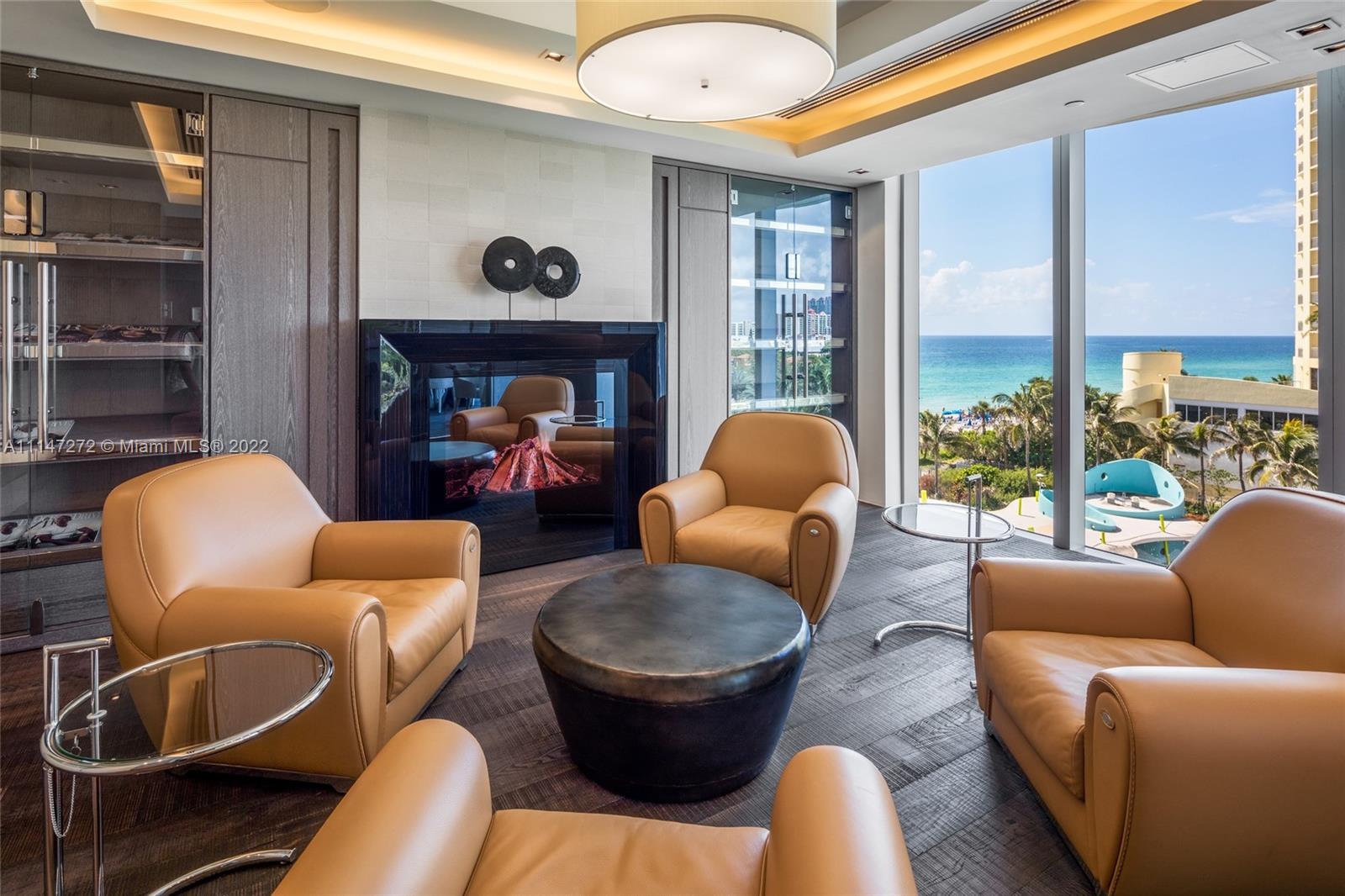 CHATEAU BEACH - Residential