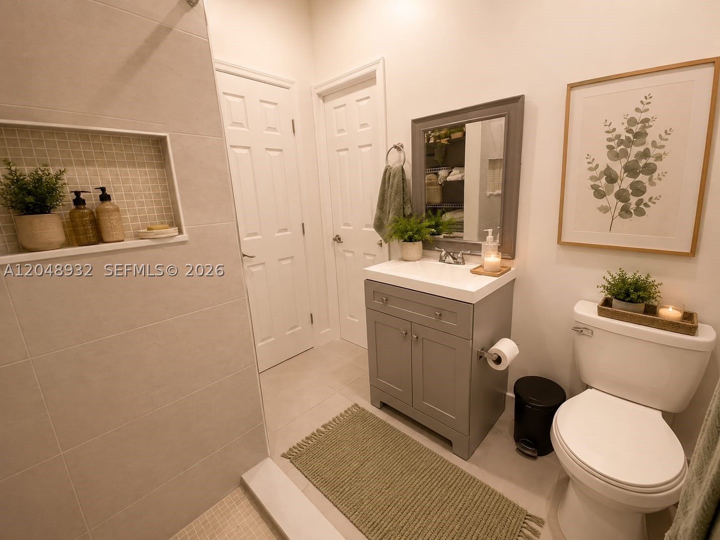 CONTRY LAKES MOBILE HOME - Residential