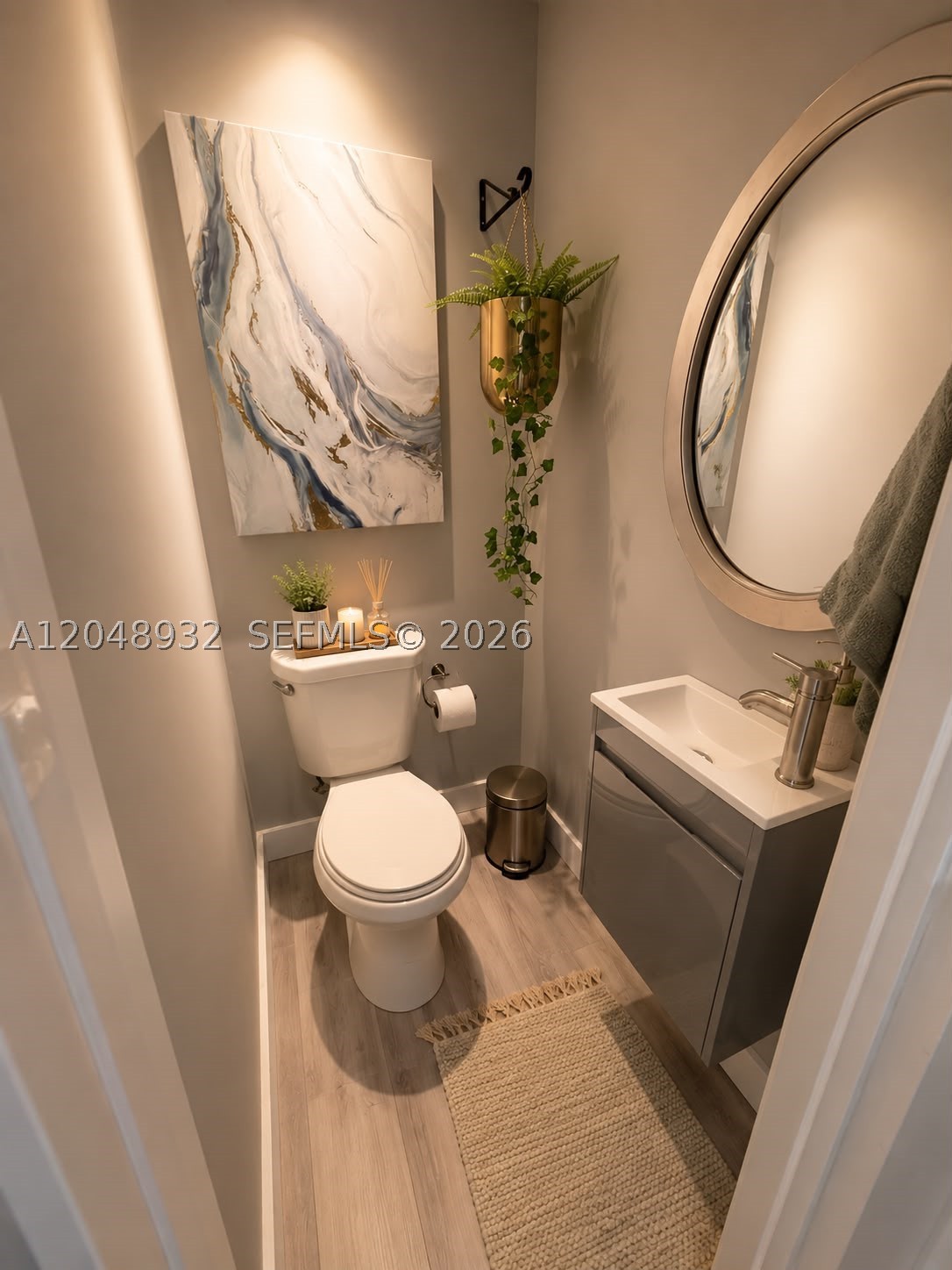 CONTRY LAKES MOBILE HOME - Residential