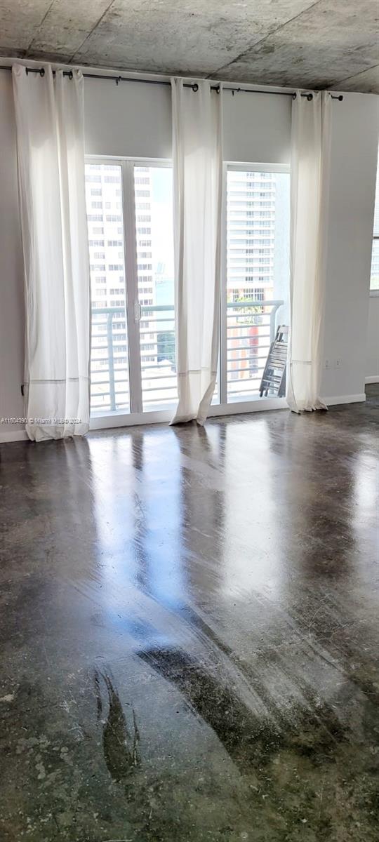 THE LOFT DOWNTOWN II COND - Residential Lease