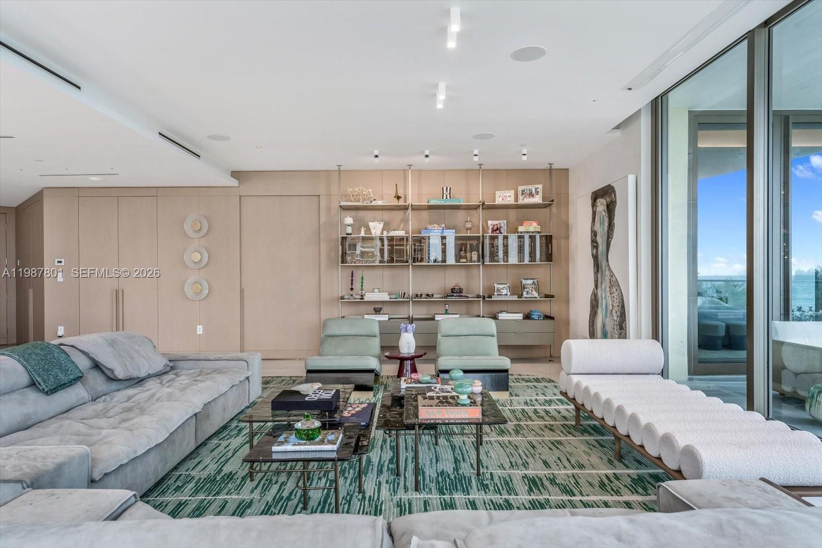 NORTH BISCAYNE BEACH AMEN - Residential