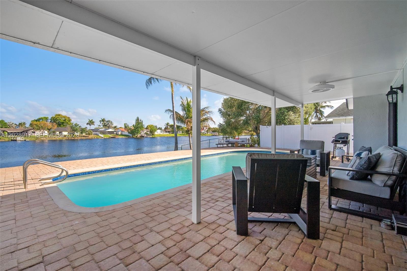CRYSTAL HEIGHTS - Residential