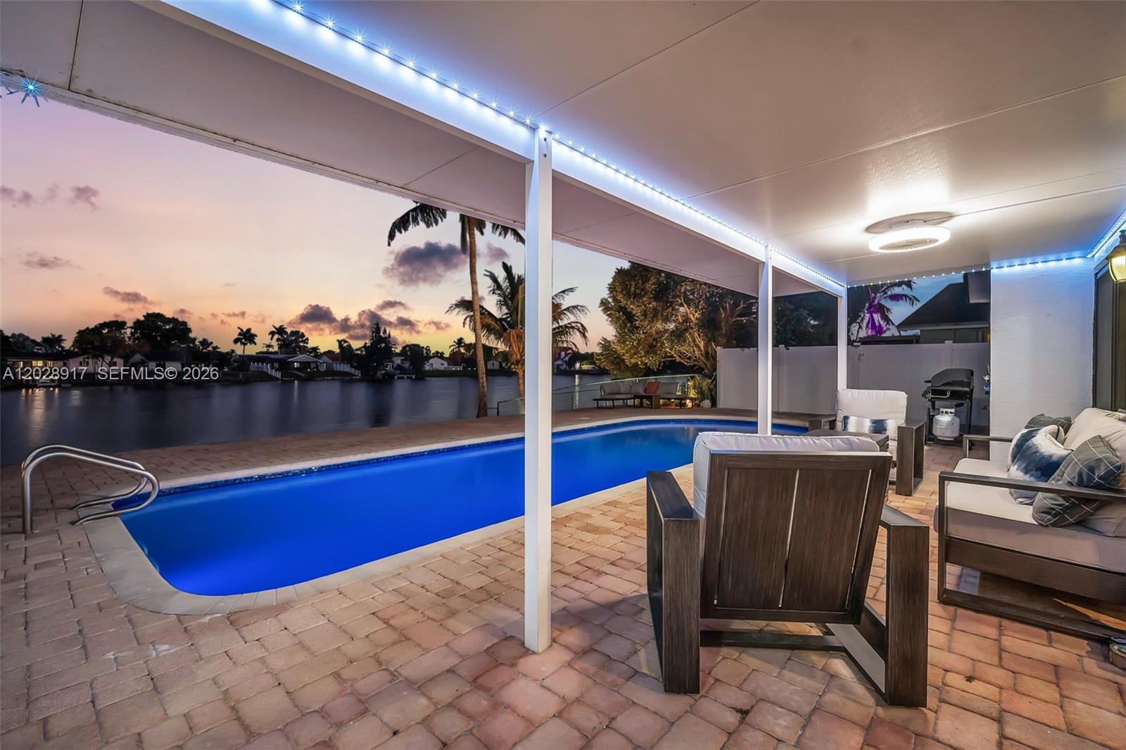 CRYSTAL HEIGHTS - Residential