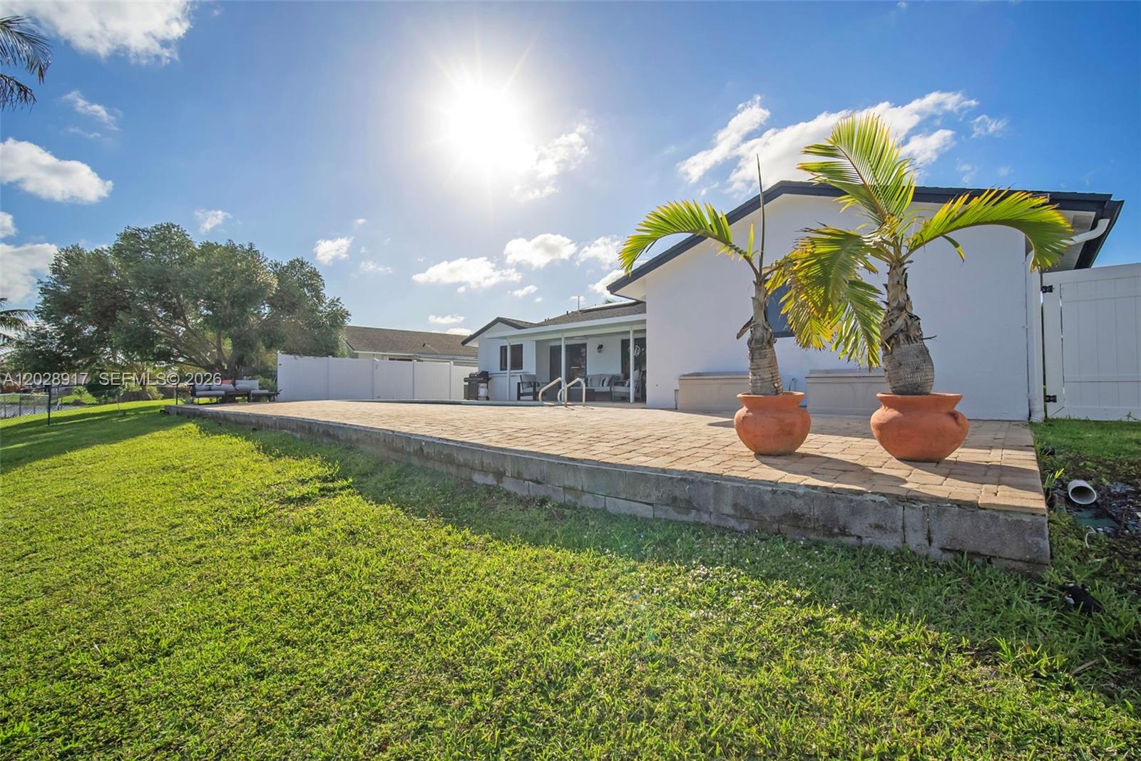 CRYSTAL HEIGHTS - Residential