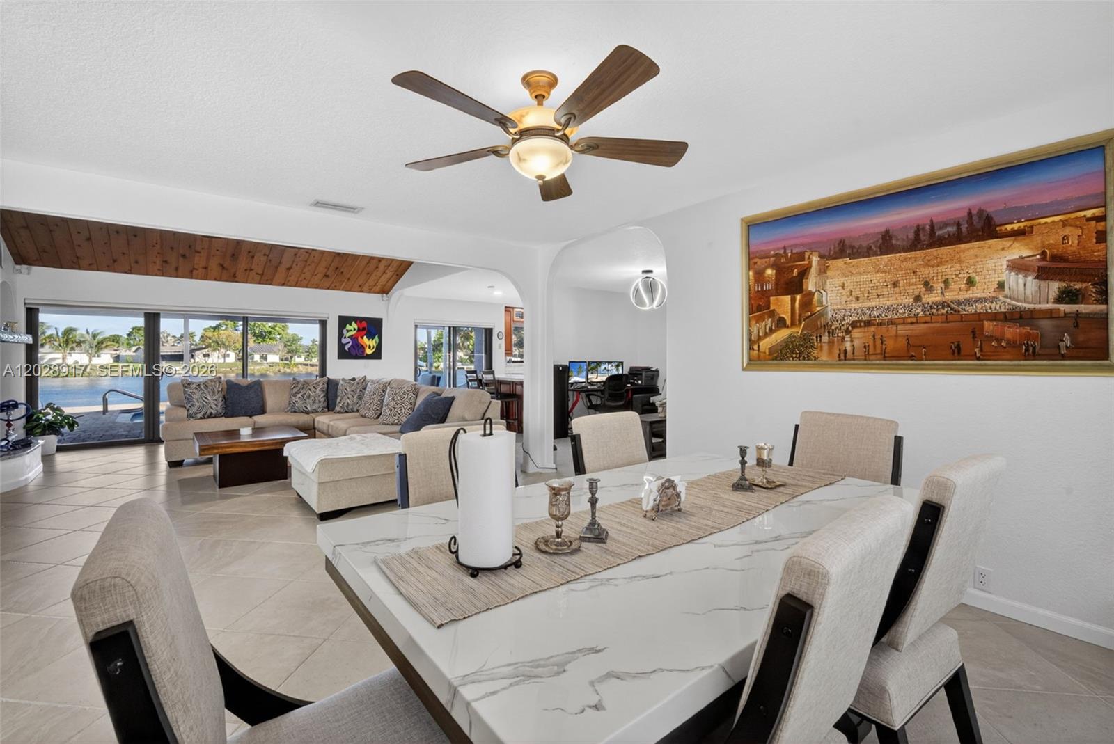 CRYSTAL HEIGHTS - Residential