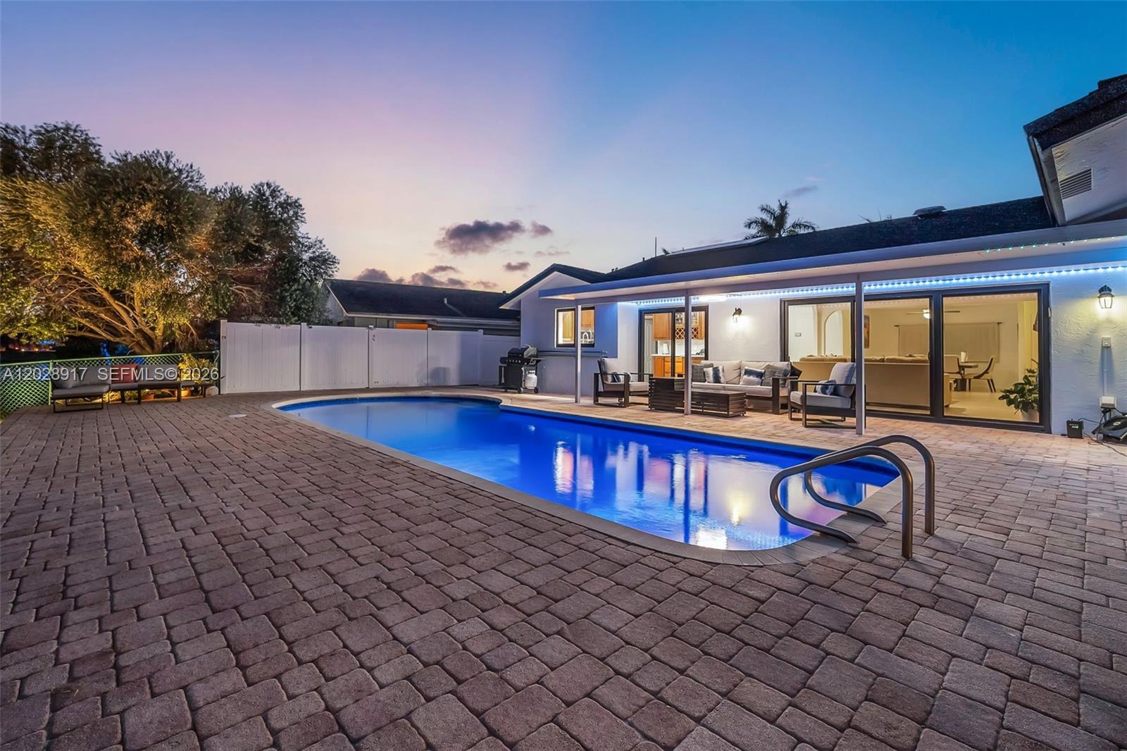 CRYSTAL HEIGHTS - Residential
