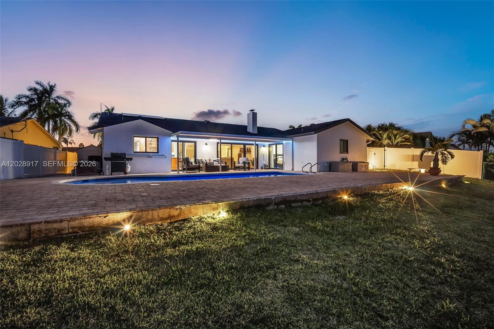 CRYSTAL HEIGHTS - Residential