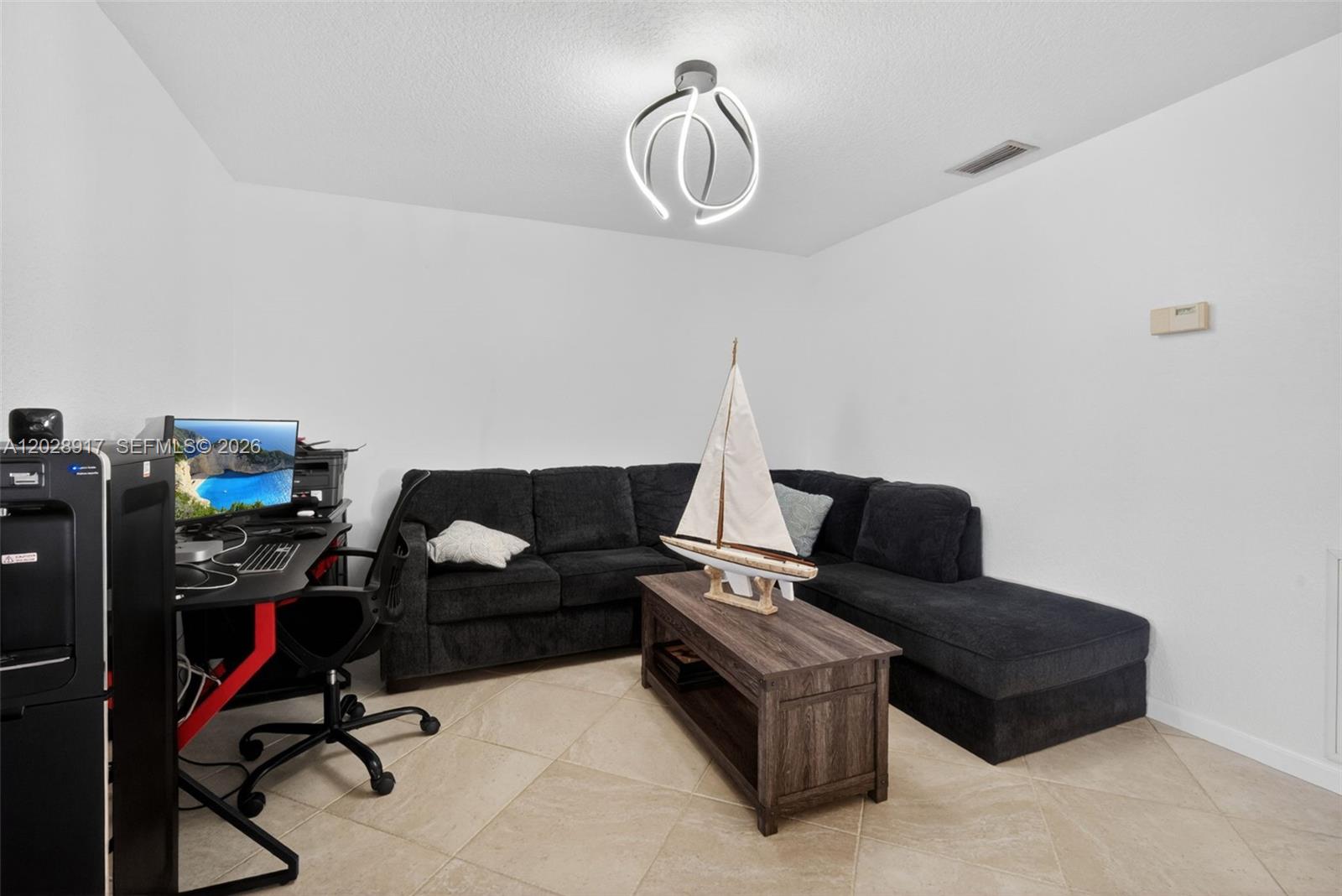 CRYSTAL HEIGHTS - Residential