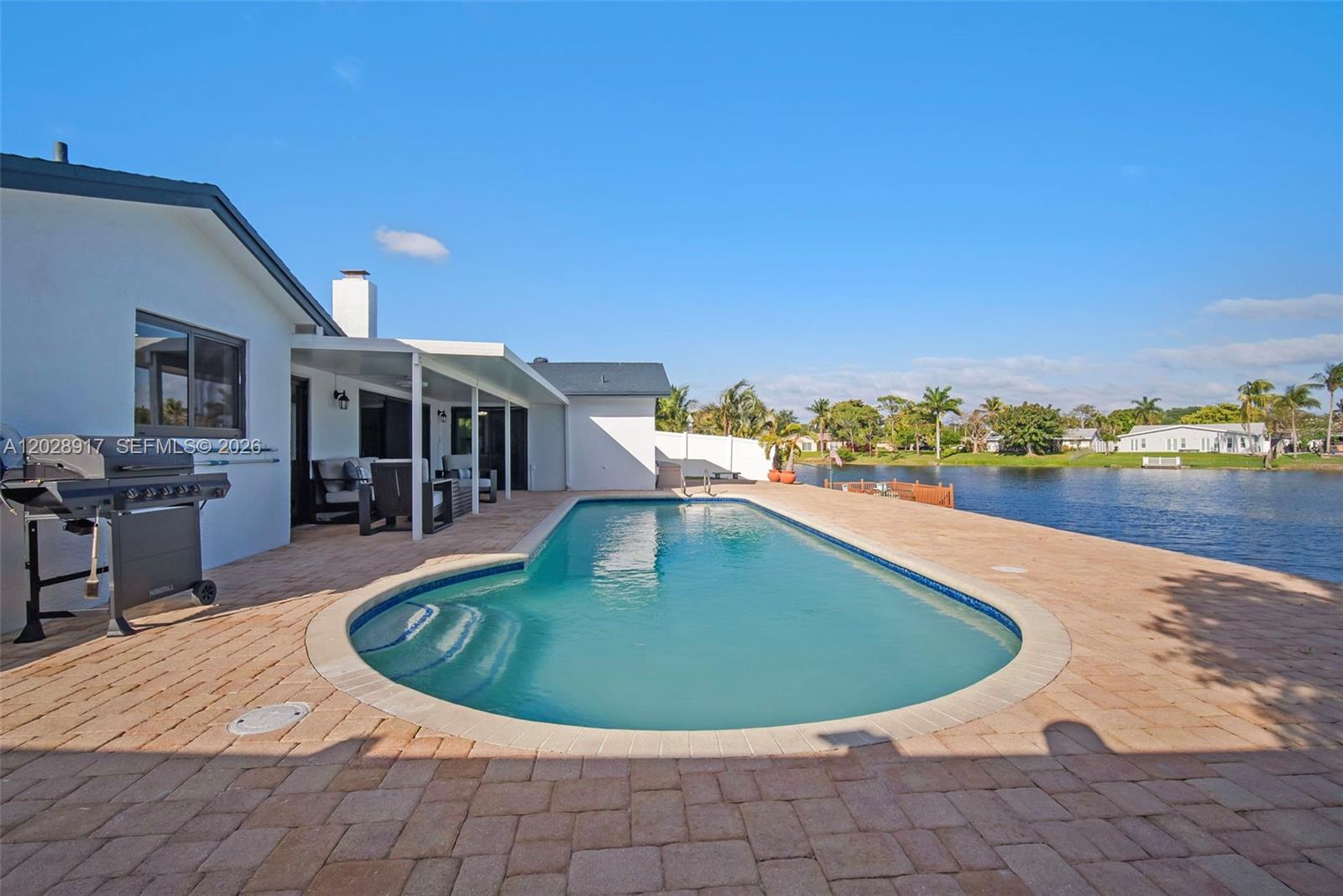 CRYSTAL HEIGHTS - Residential