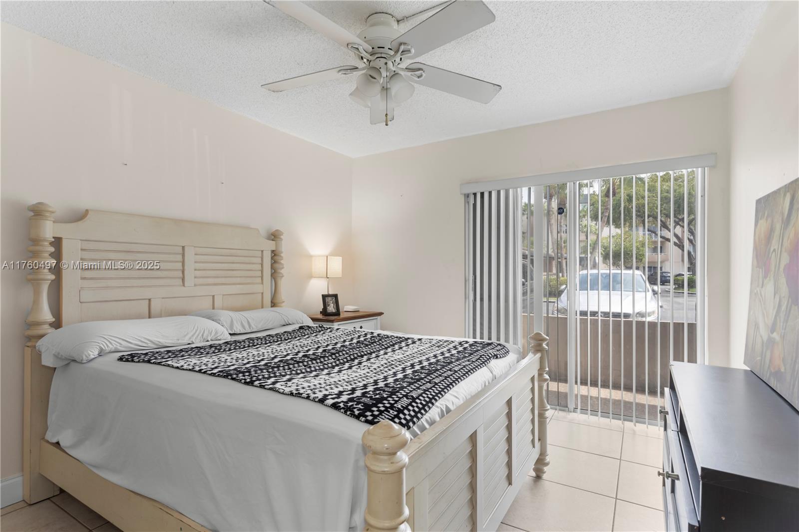 KINGS CREEK SO CONDO - Residential