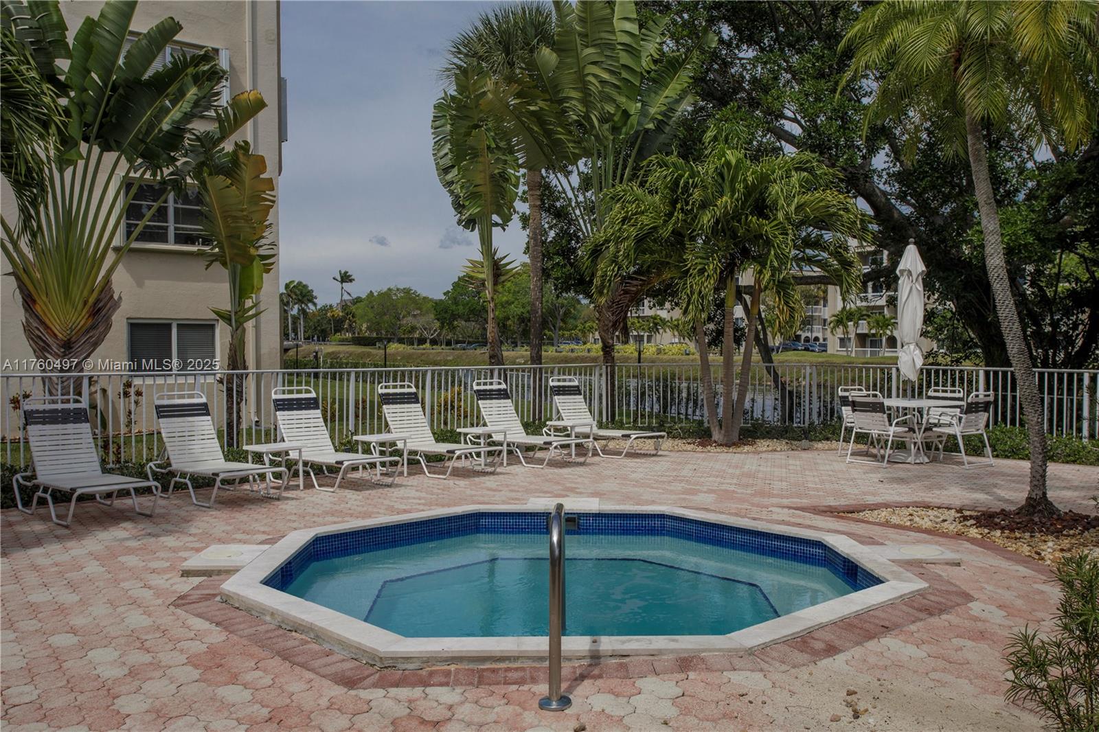 KINGS CREEK SO CONDO - Residential
