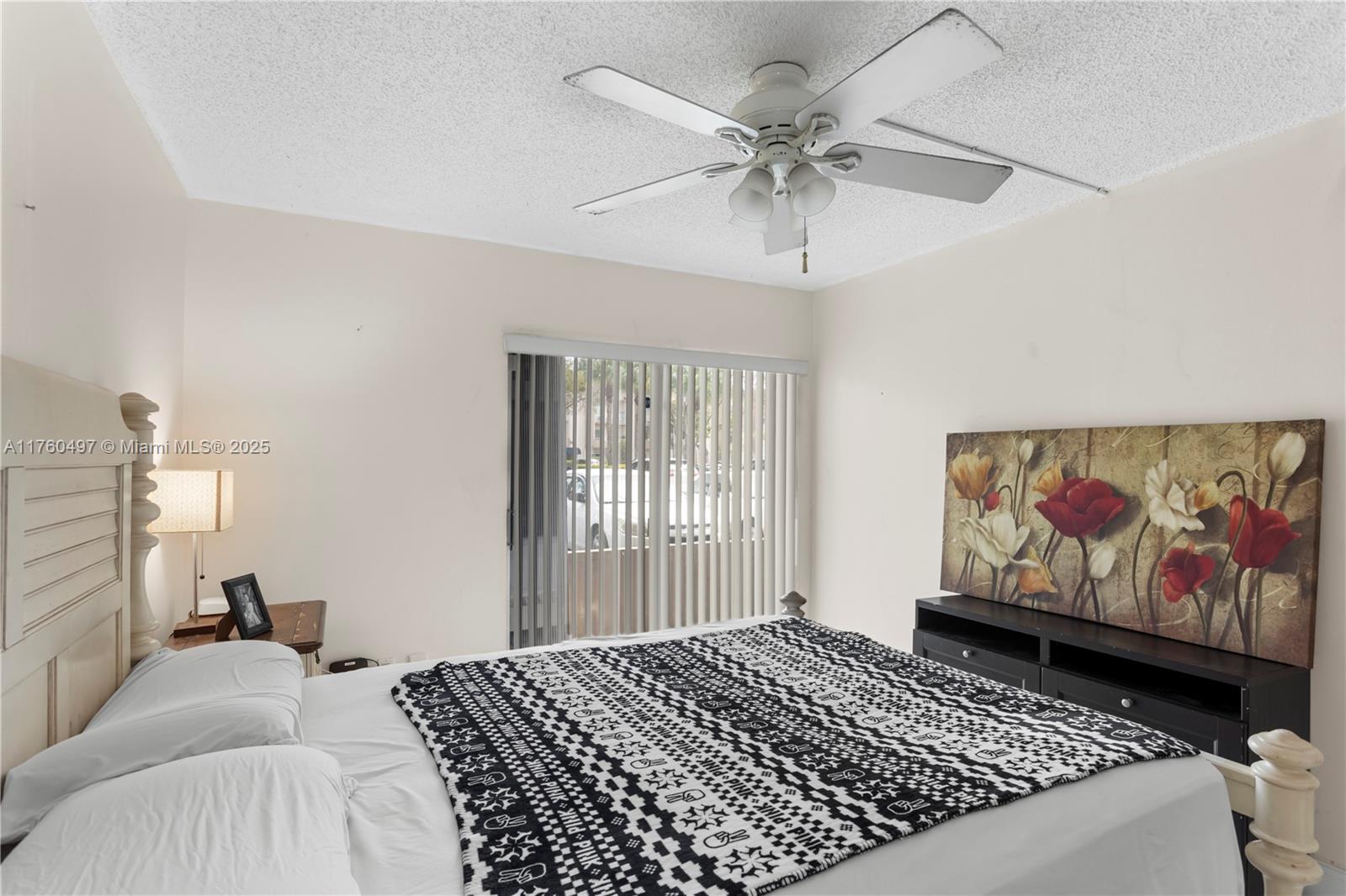 KINGS CREEK SO CONDO - Residential