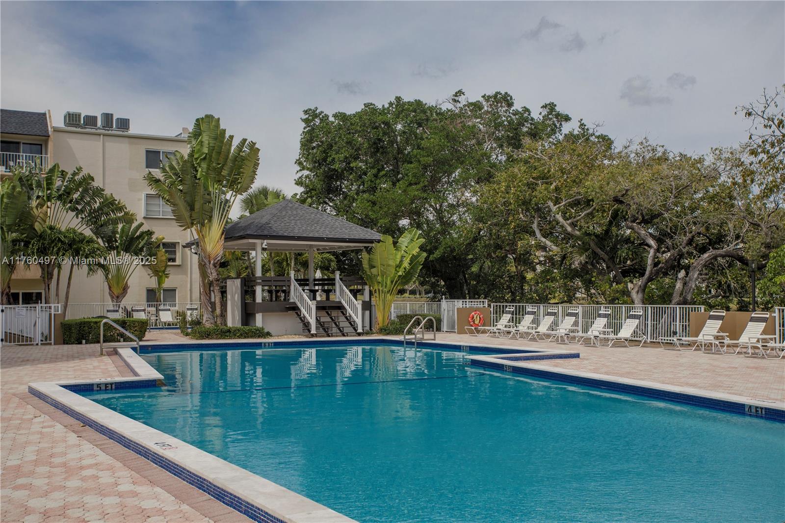 KINGS CREEK SO CONDO - Residential