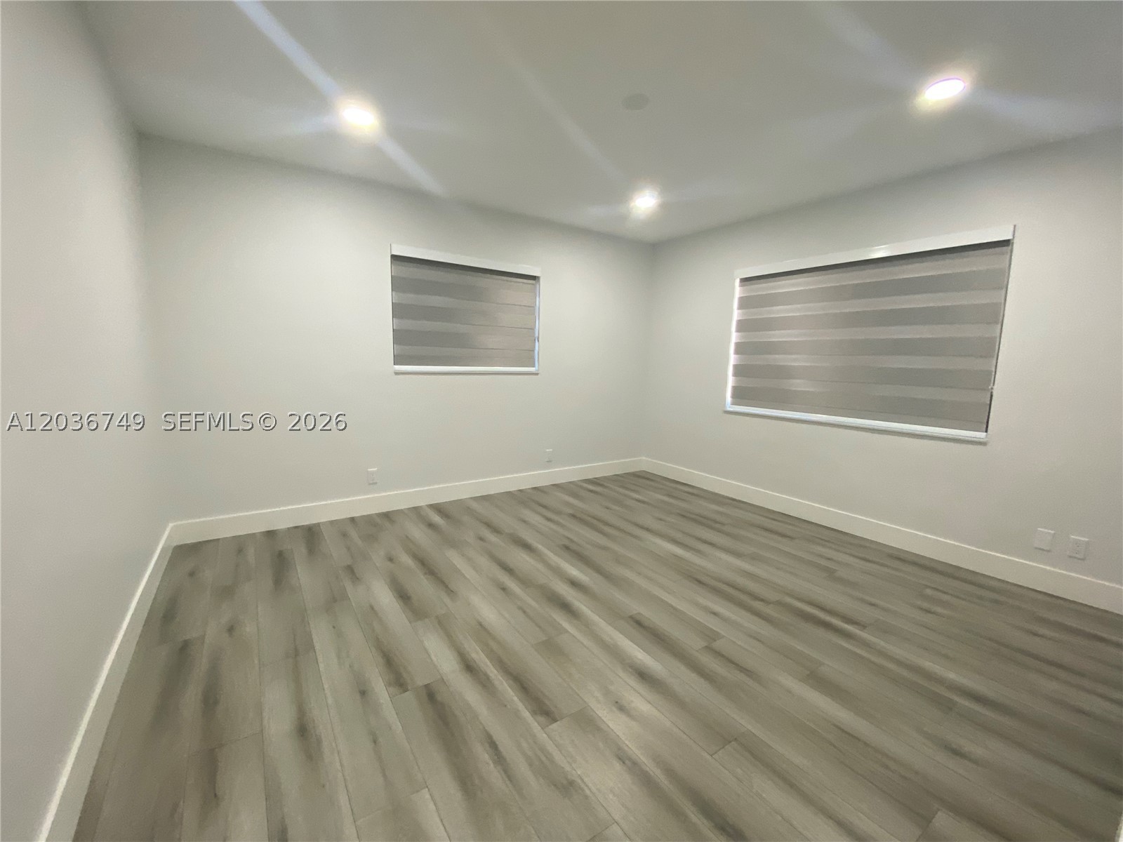 NORTH HOLLYWOOD - Residential Lease