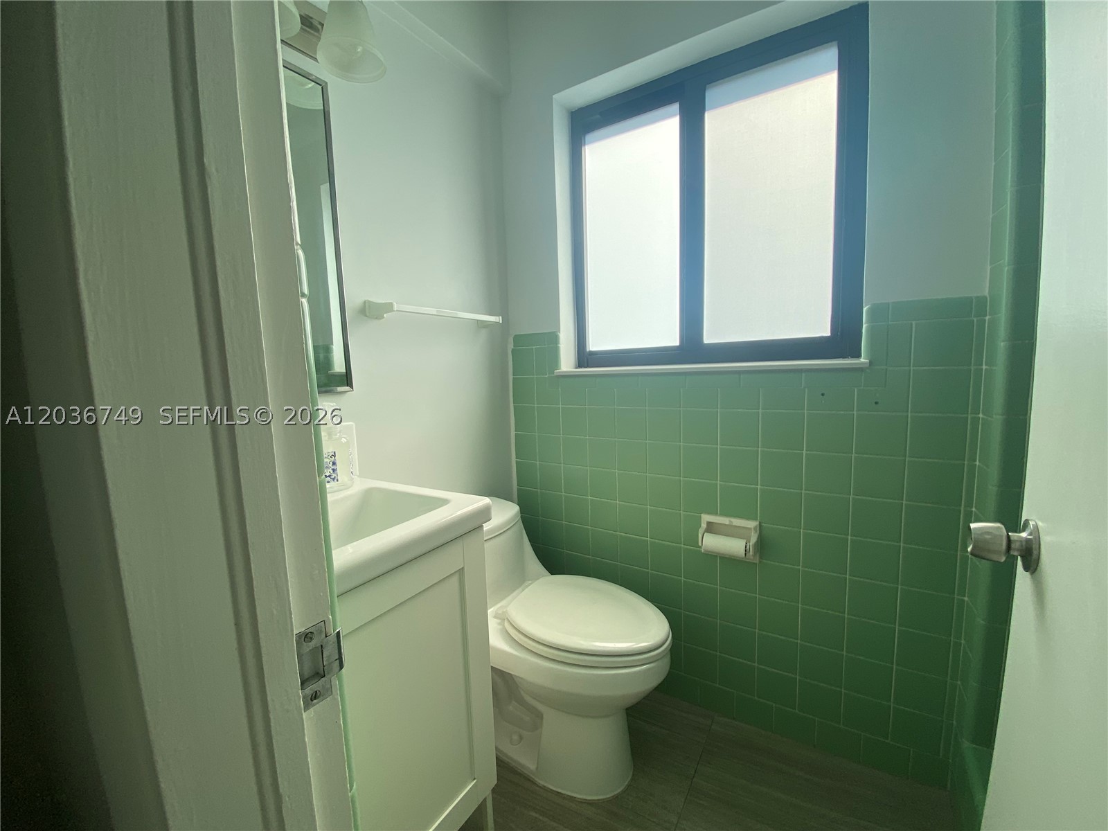 NORTH HOLLYWOOD - Residential Lease