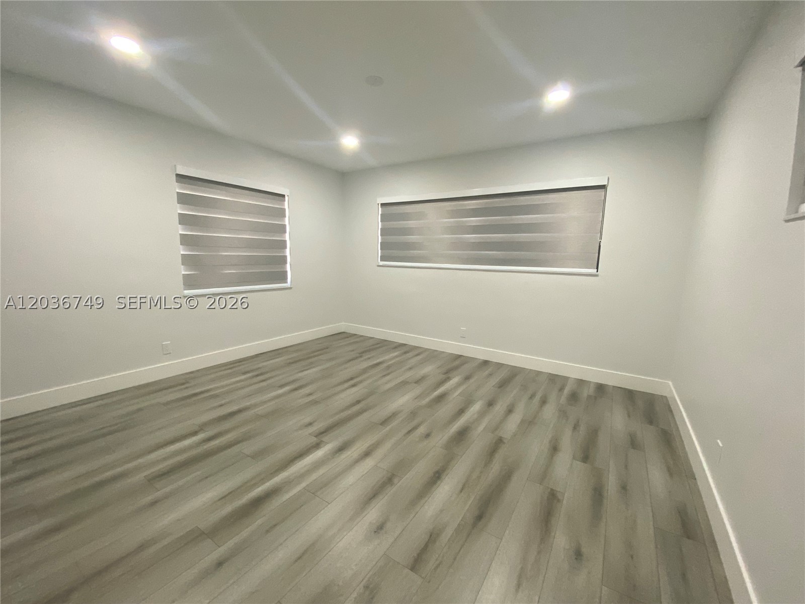 NORTH HOLLYWOOD - Residential Lease