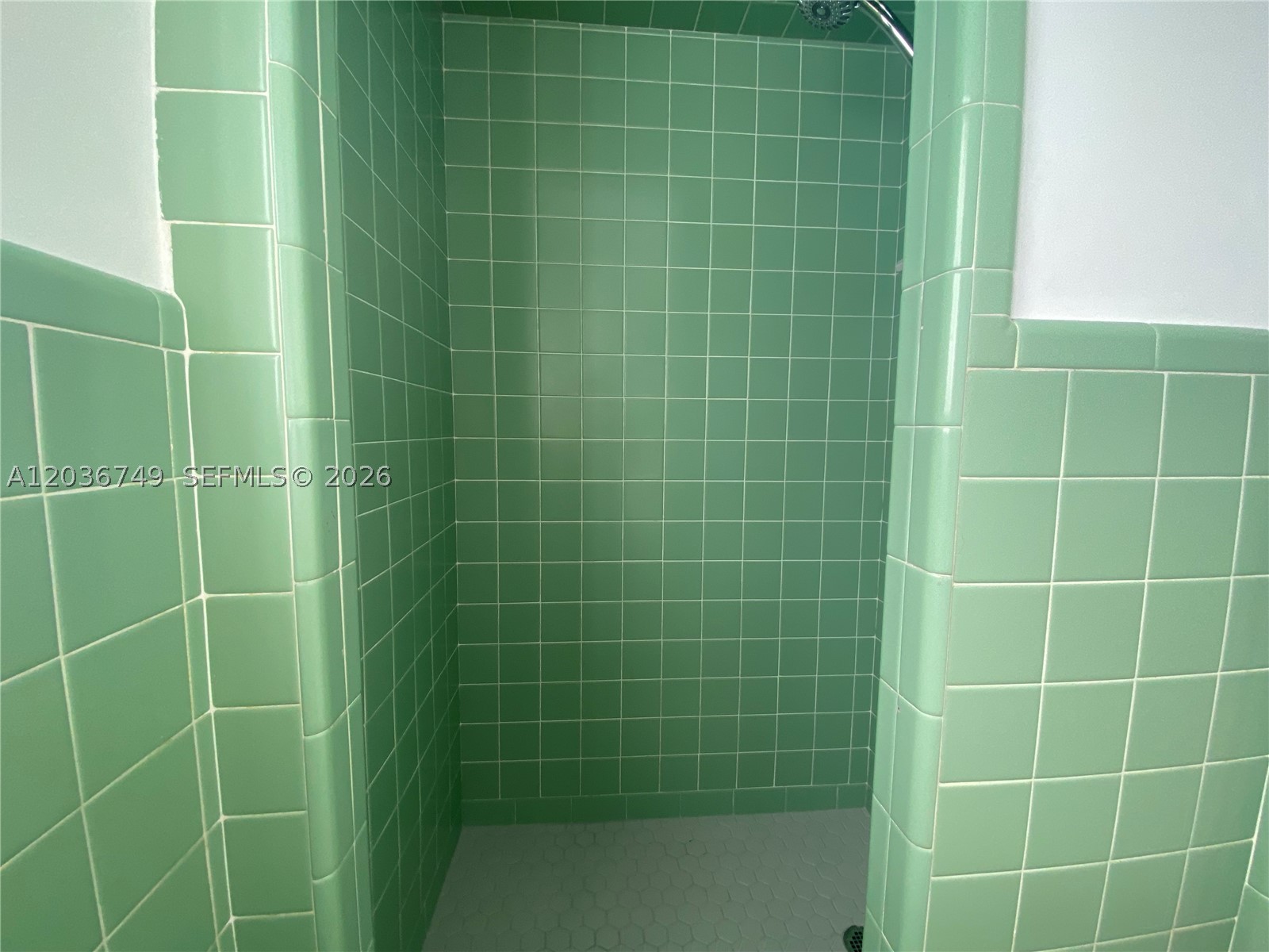 NORTH HOLLYWOOD - Residential Lease