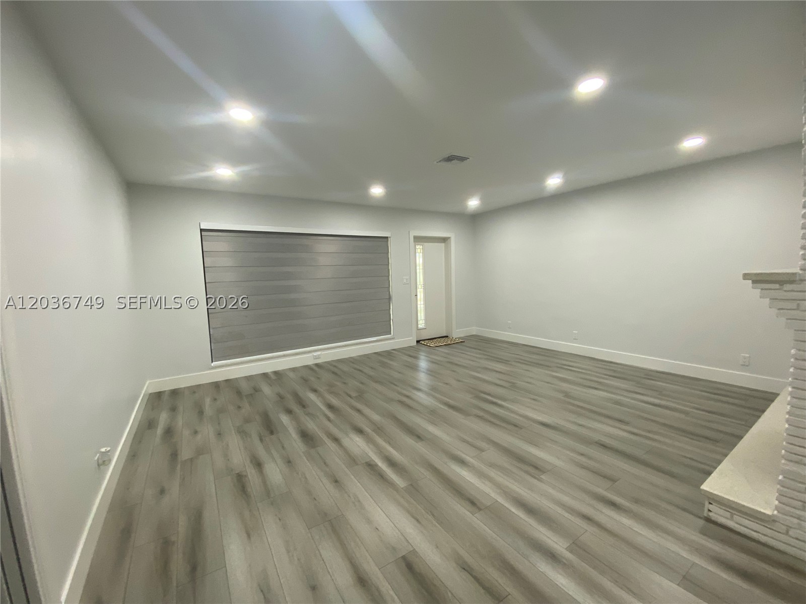 NORTH HOLLYWOOD - Residential Lease