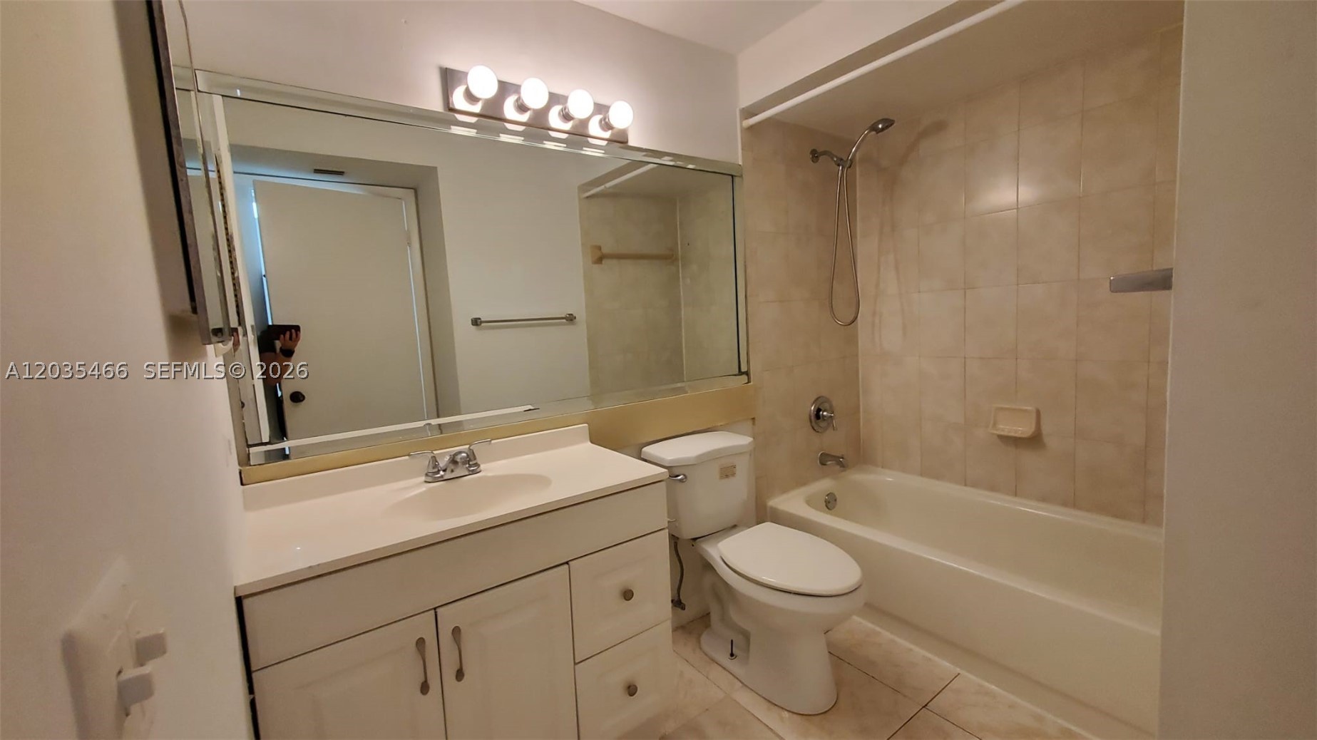 LAS VISTAS AT DORAL CONDO - Residential Lease