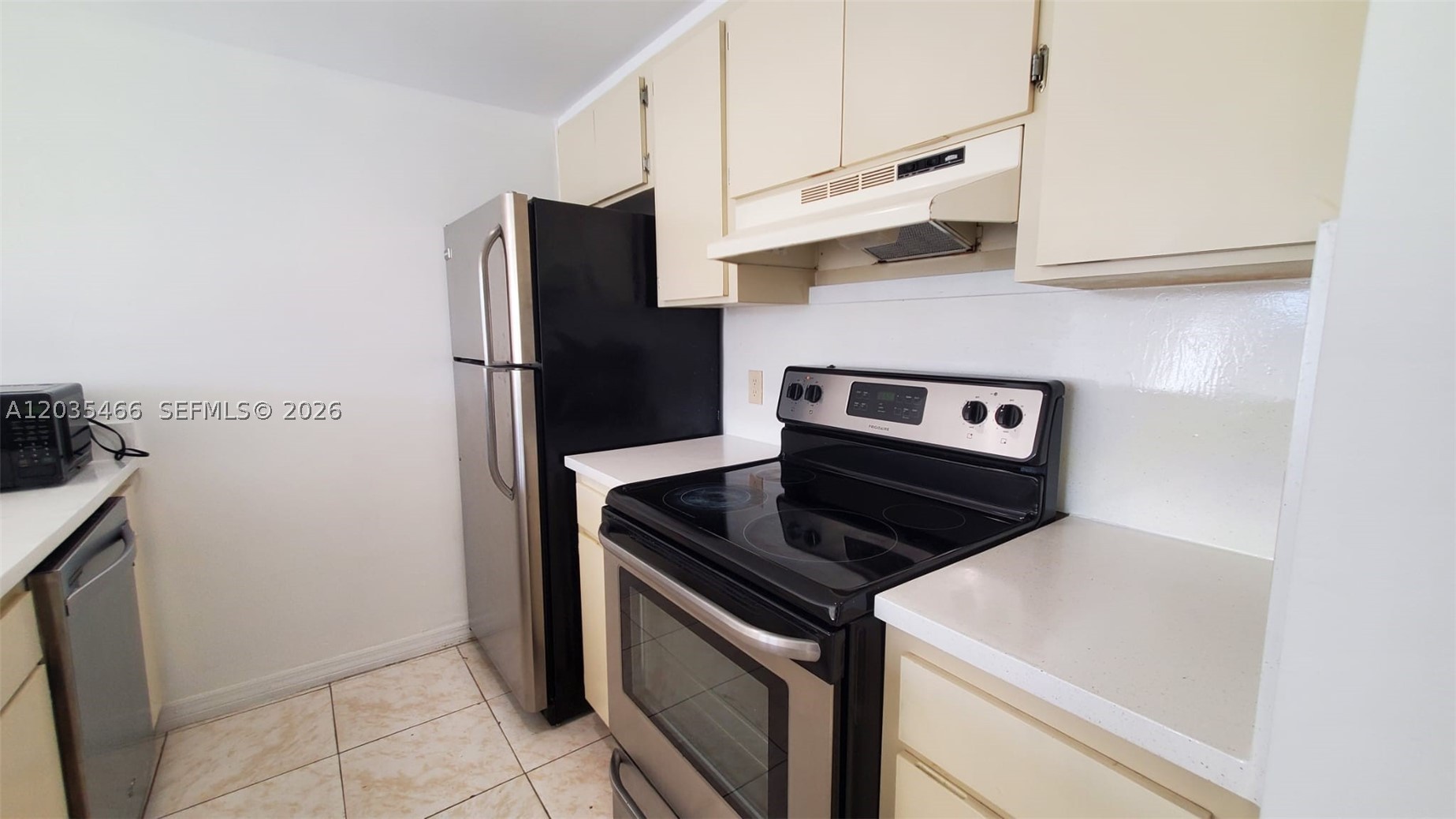 LAS VISTAS AT DORAL CONDO - Residential Lease