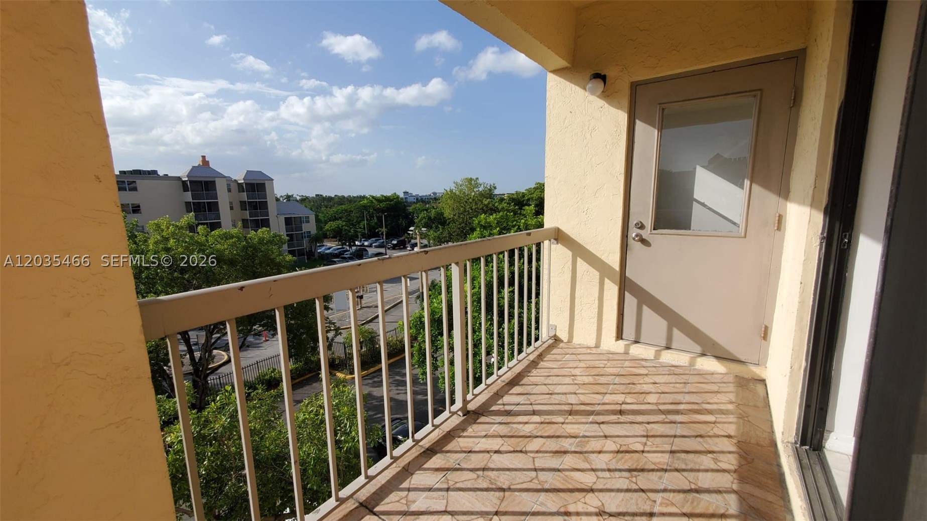 LAS VISTAS AT DORAL CONDO - Residential Lease