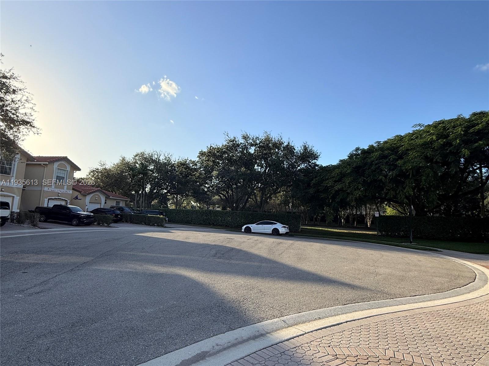 WYNDHAM LAKES EAST - Residential