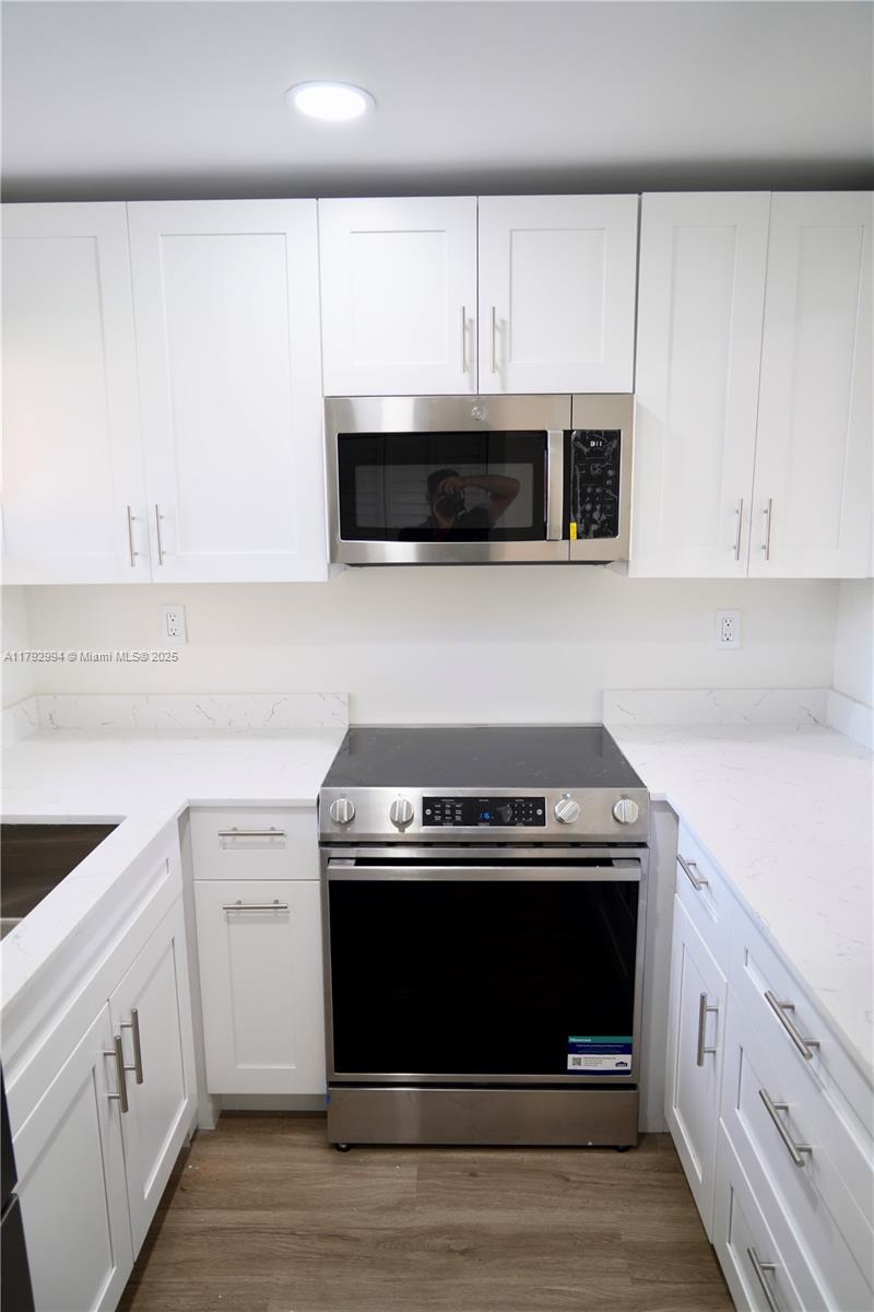 SUNRISE LAKES 90 CONDO - Residential
