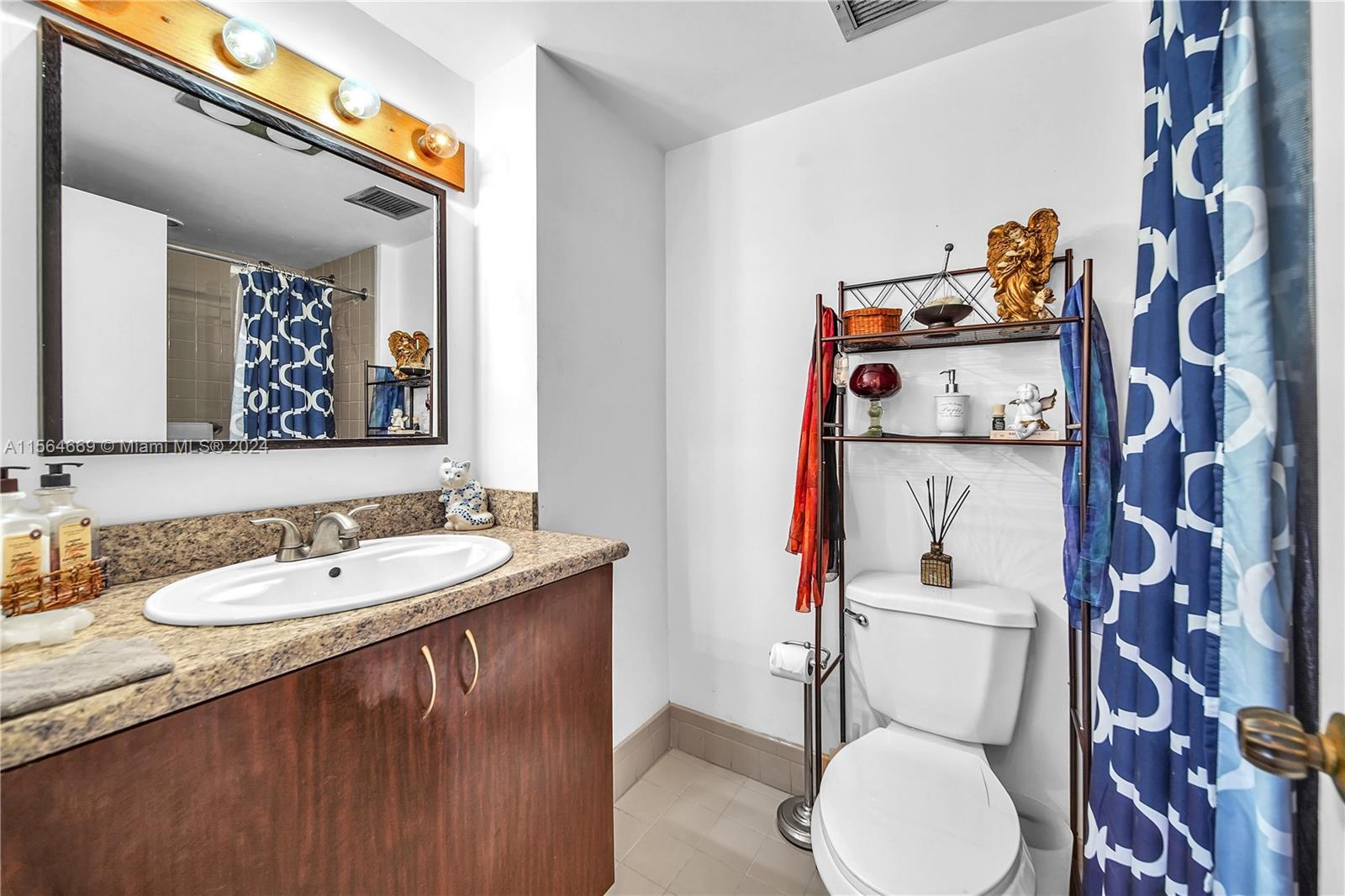 HILLCREST EAST NO 22 COND - Residential