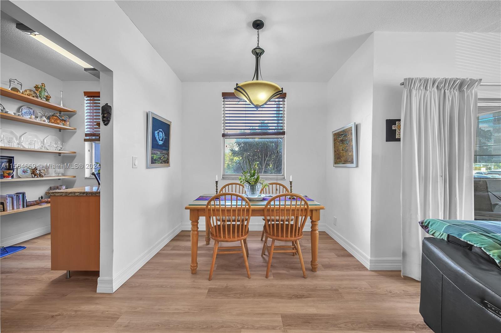 HILLCREST EAST NO 22 COND - Residential
