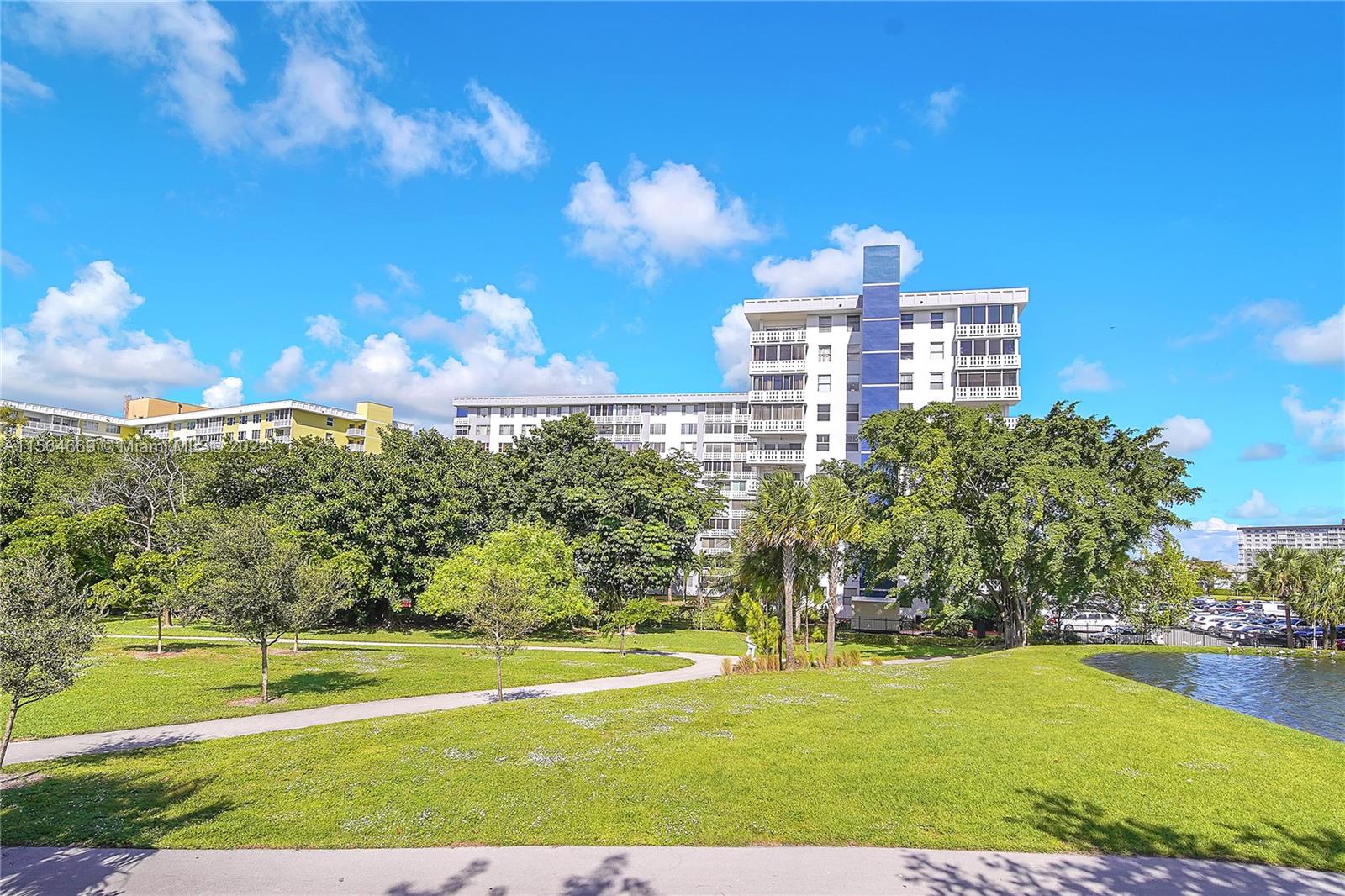 HILLCREST EAST NO 22 COND - Residential