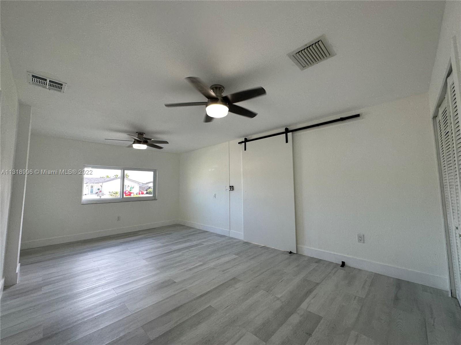 SAN SEBASTIAN UNIT NO 5 - Residential