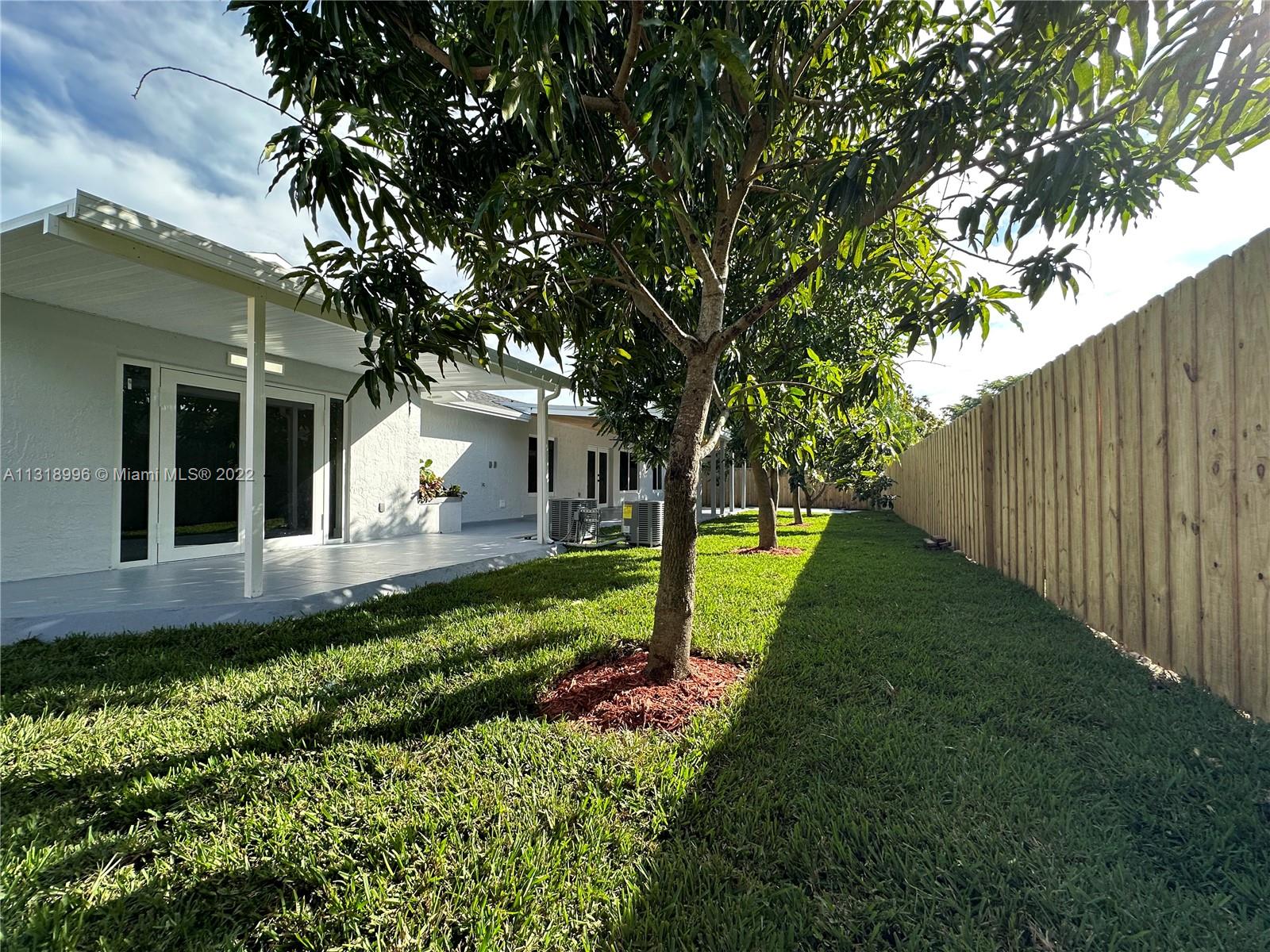 SAN SEBASTIAN UNIT NO 5 - Residential