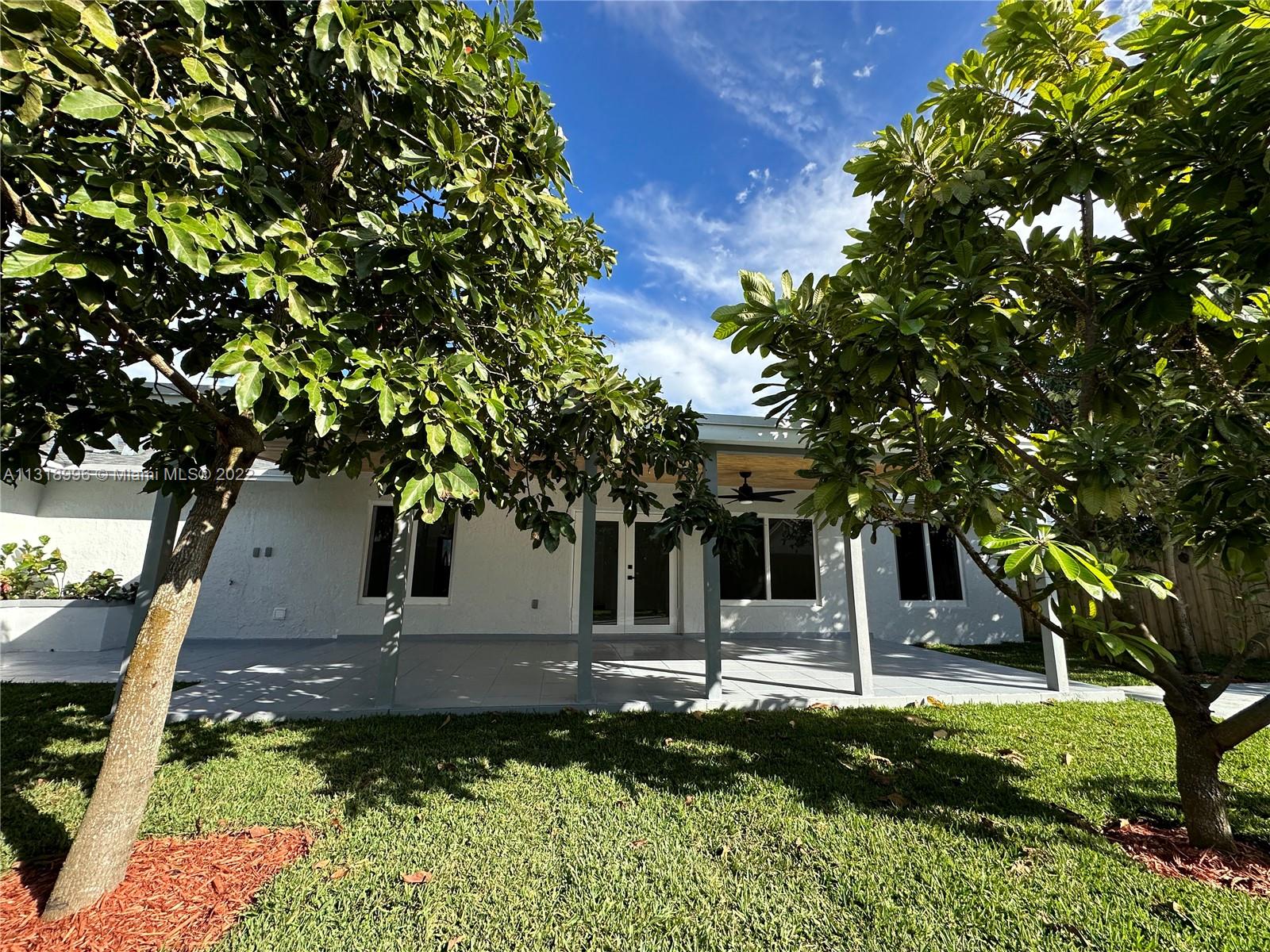 SAN SEBASTIAN UNIT NO 5 - Residential