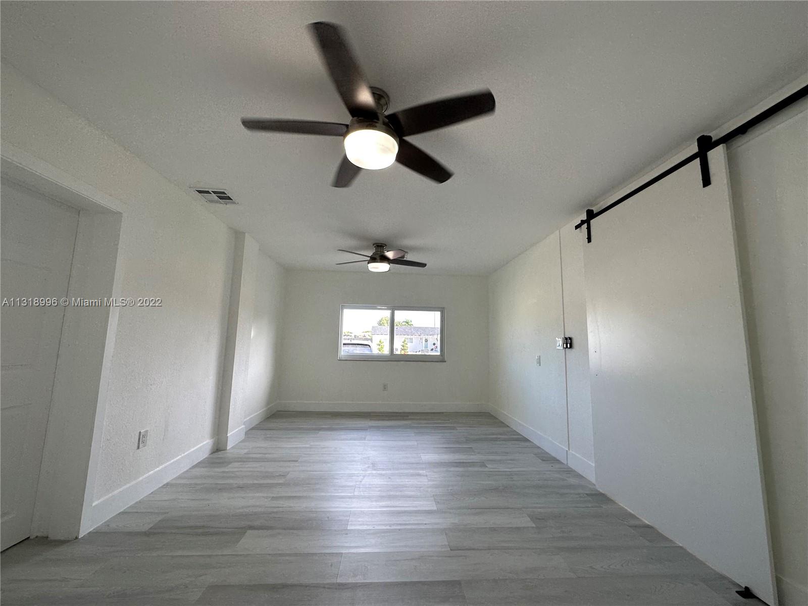 SAN SEBASTIAN UNIT NO 5 - Residential