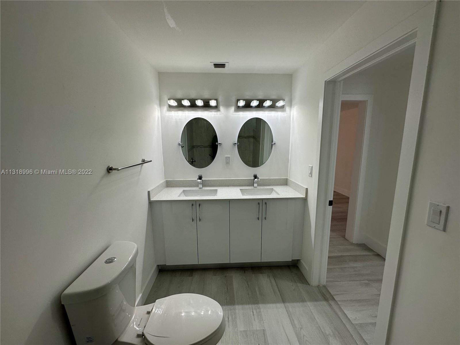 SAN SEBASTIAN UNIT NO 5 - Residential