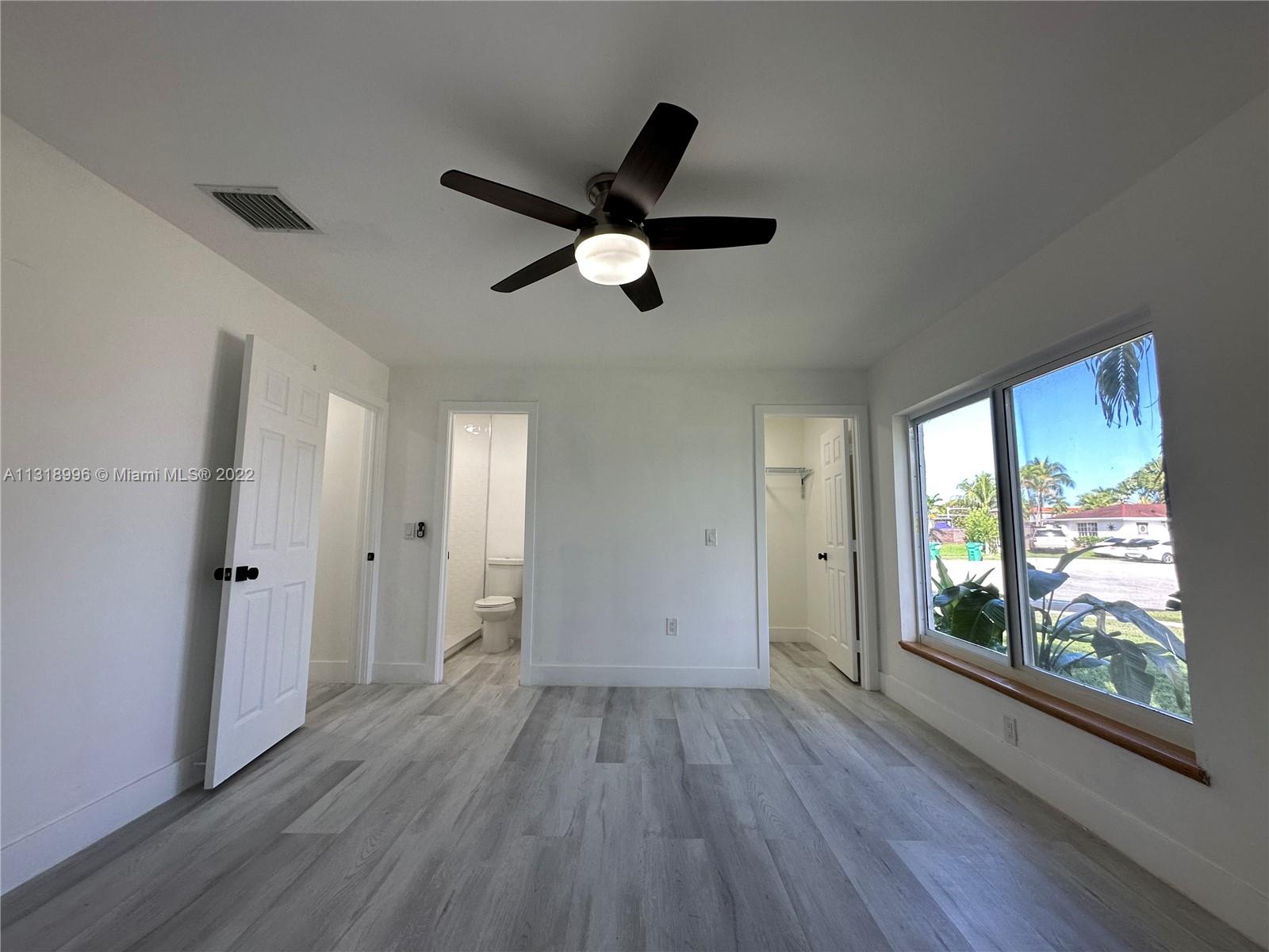 SAN SEBASTIAN UNIT NO 5 - Residential