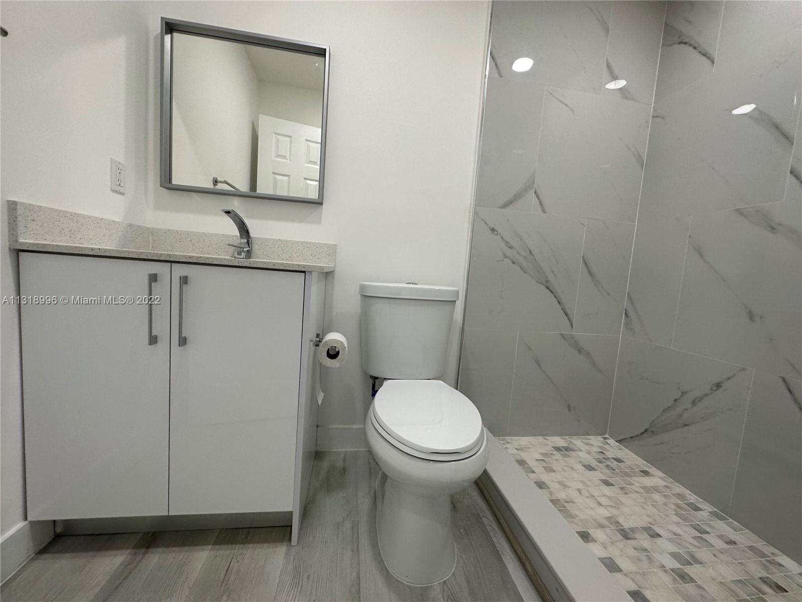 SAN SEBASTIAN UNIT NO 5 - Residential