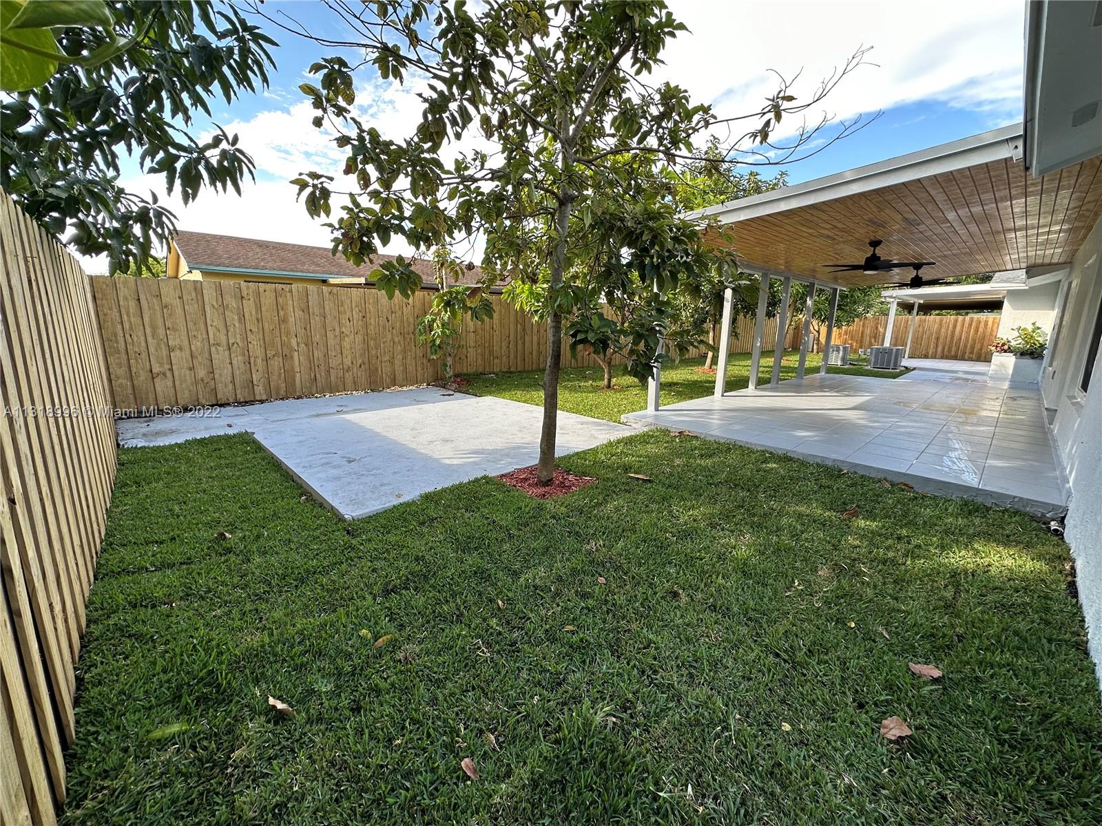SAN SEBASTIAN UNIT NO 5 - Residential