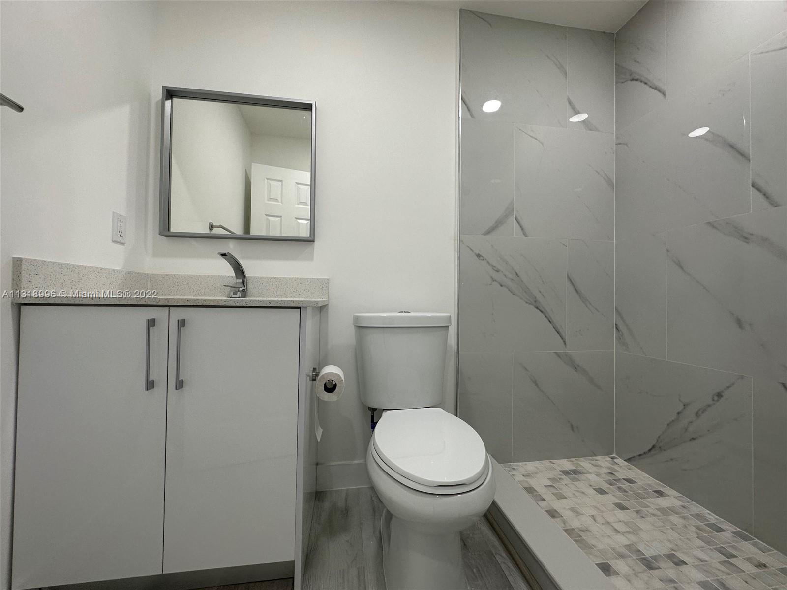 SAN SEBASTIAN UNIT NO 5 - Residential