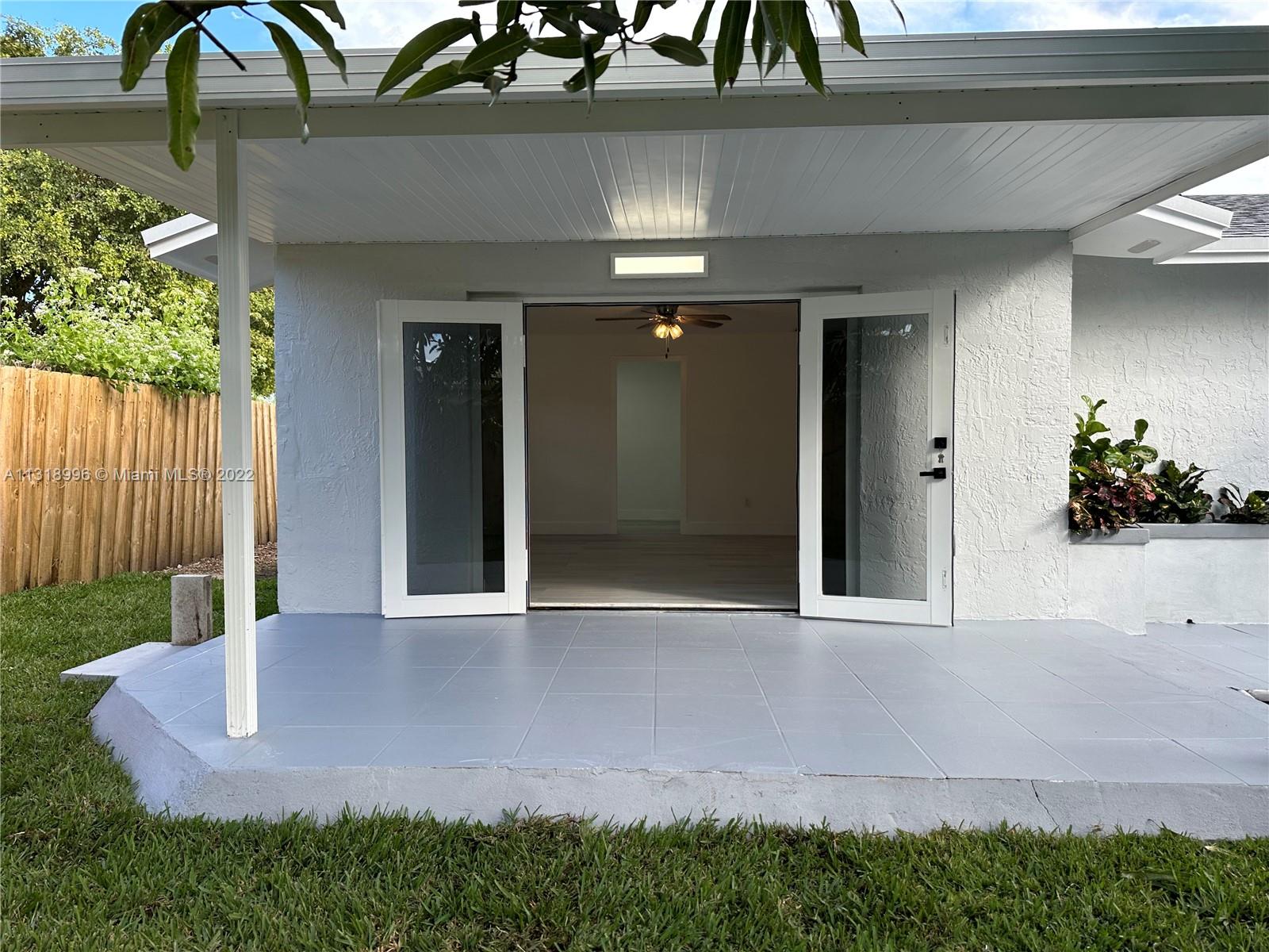 SAN SEBASTIAN UNIT NO 5 - Residential