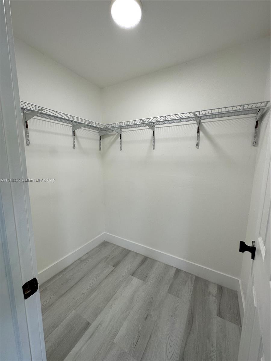 SAN SEBASTIAN UNIT NO 5 - Residential