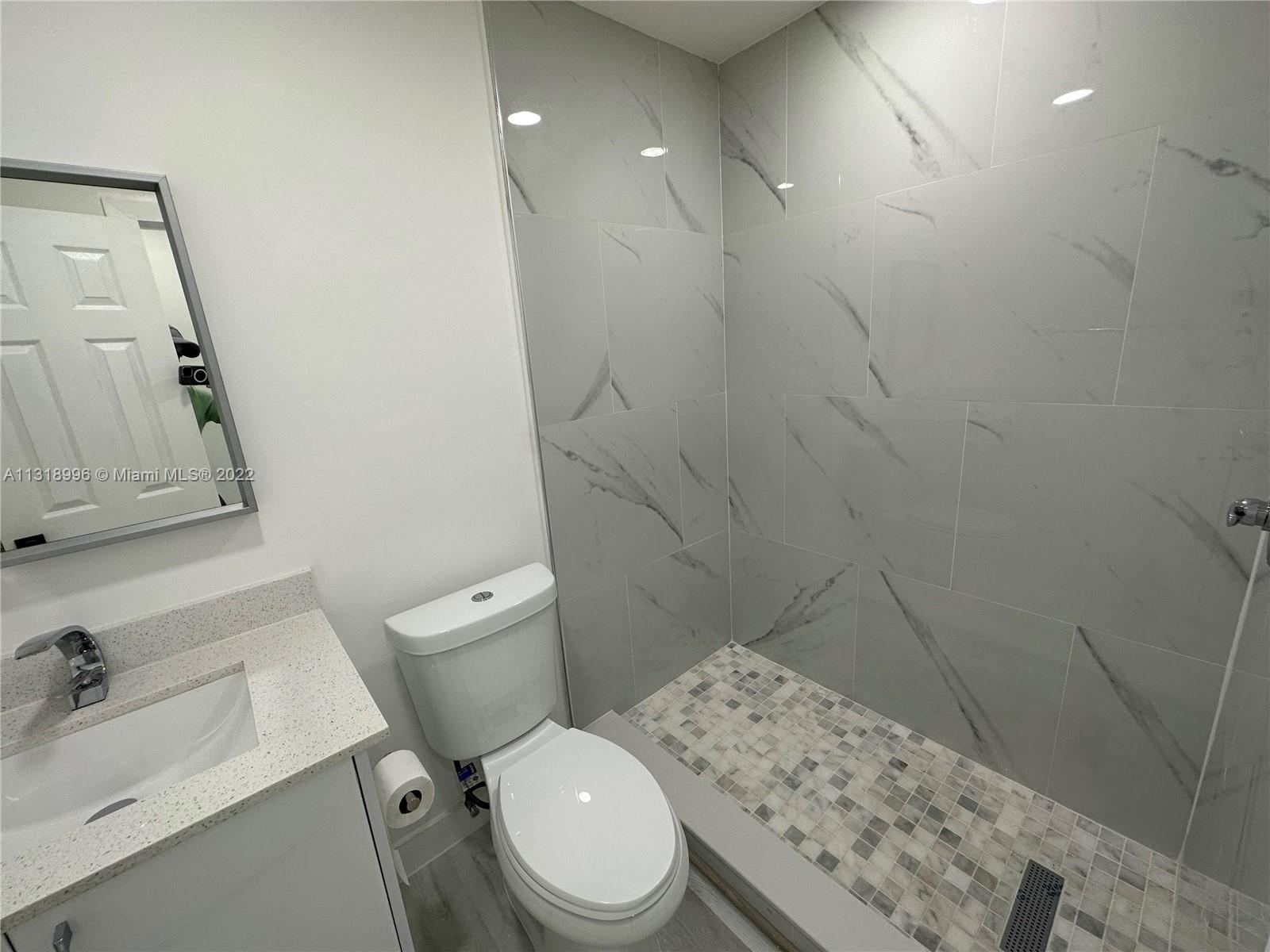 SAN SEBASTIAN UNIT NO 5 - Residential