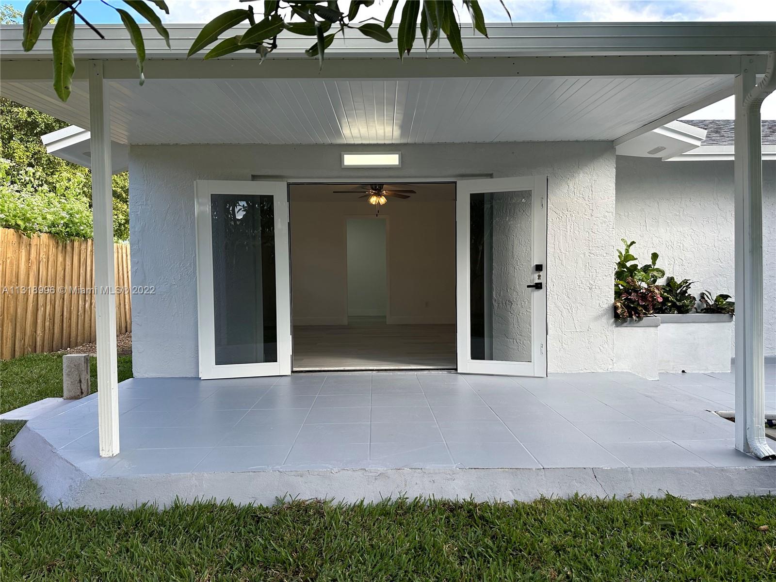SAN SEBASTIAN UNIT NO 5 - Residential