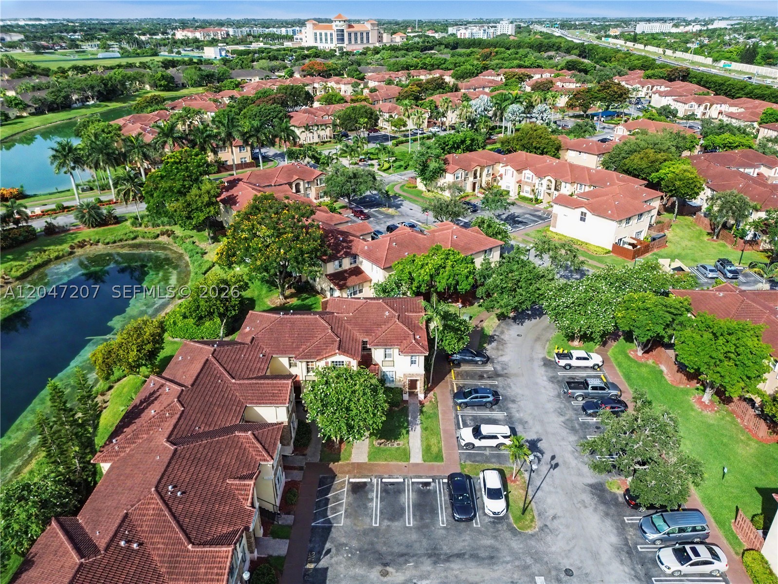 VILLAS AT CARMEL CONDO NO - Residential