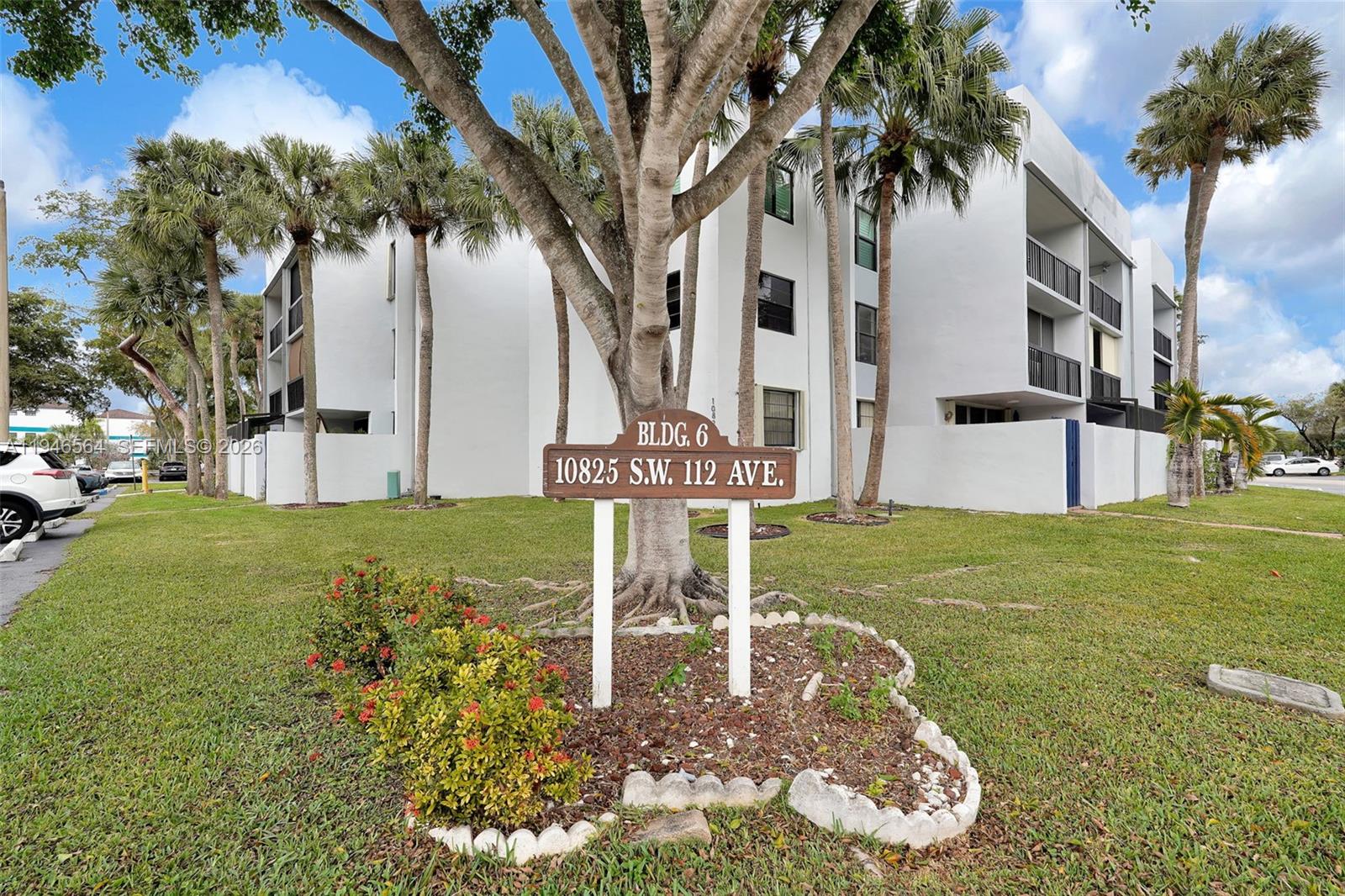 GARDENS OF KENDALL SO CON - Residential
