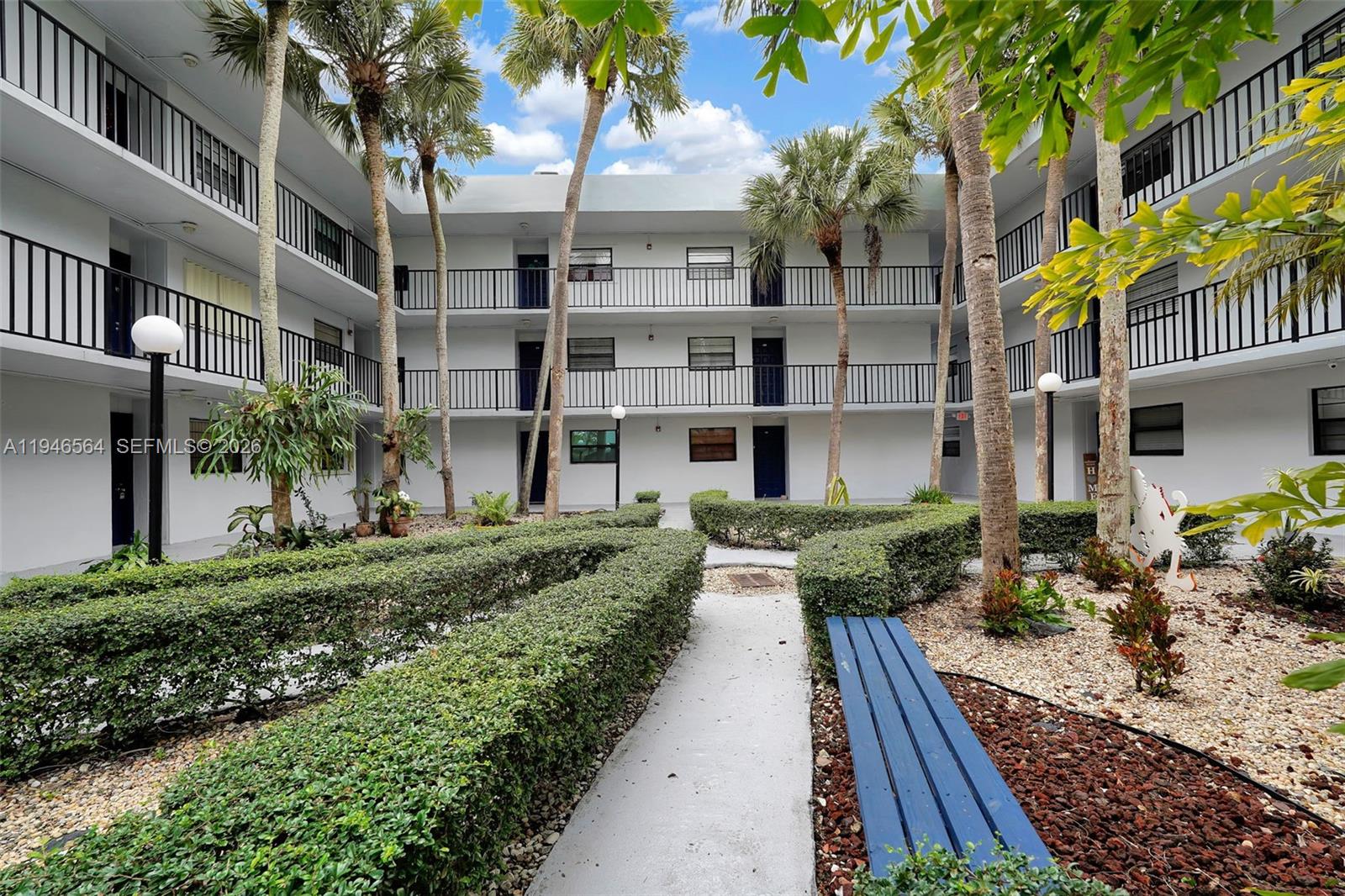GARDENS OF KENDALL SO CON - Residential