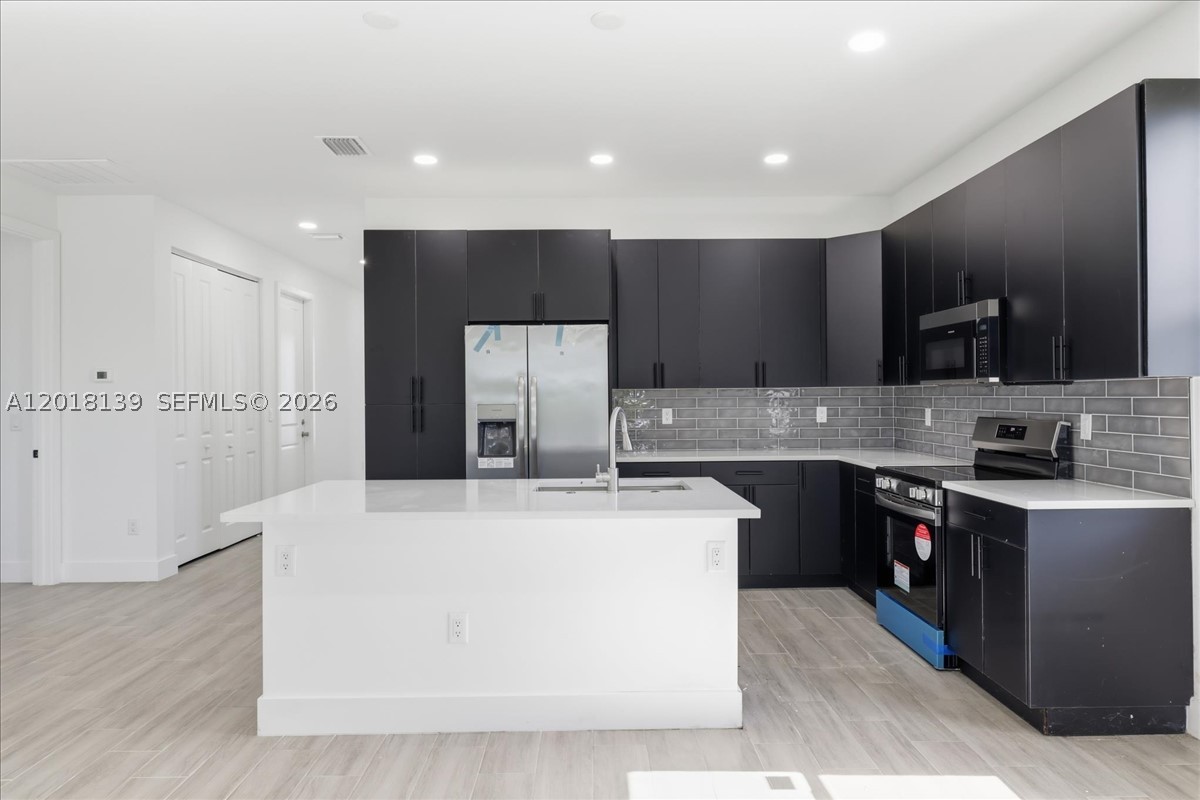 ROTONDA LAKES - Residential