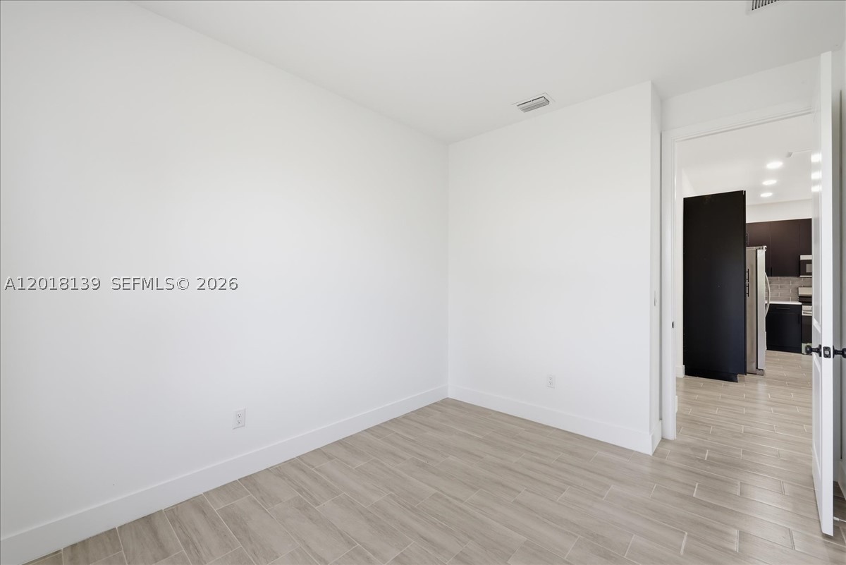 ROTONDA LAKES - Residential
