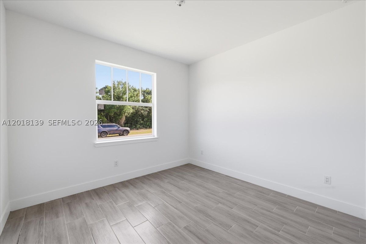 ROTONDA LAKES - Residential