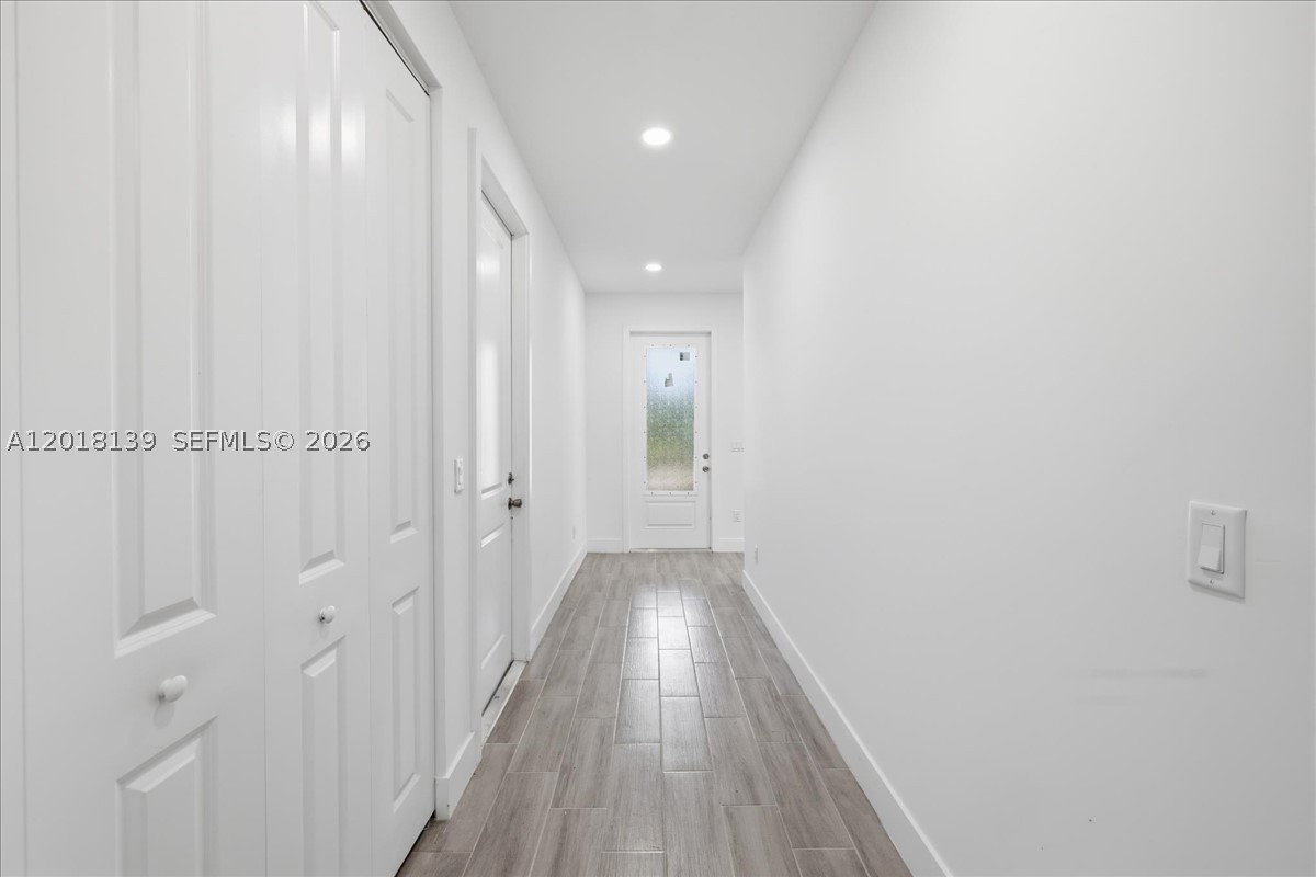 ROTONDA LAKES - Residential